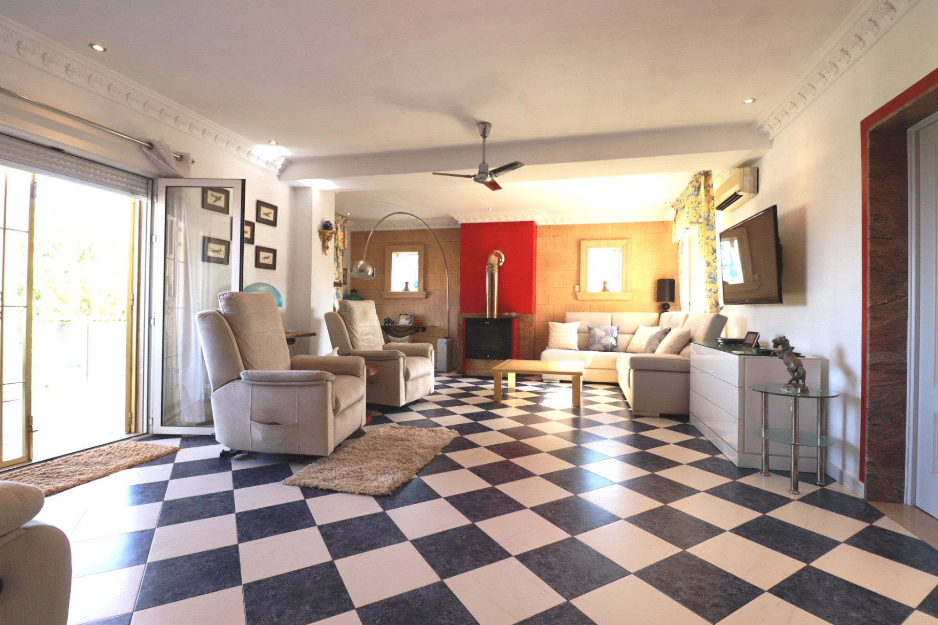 Resale - Villa -
Algorfa