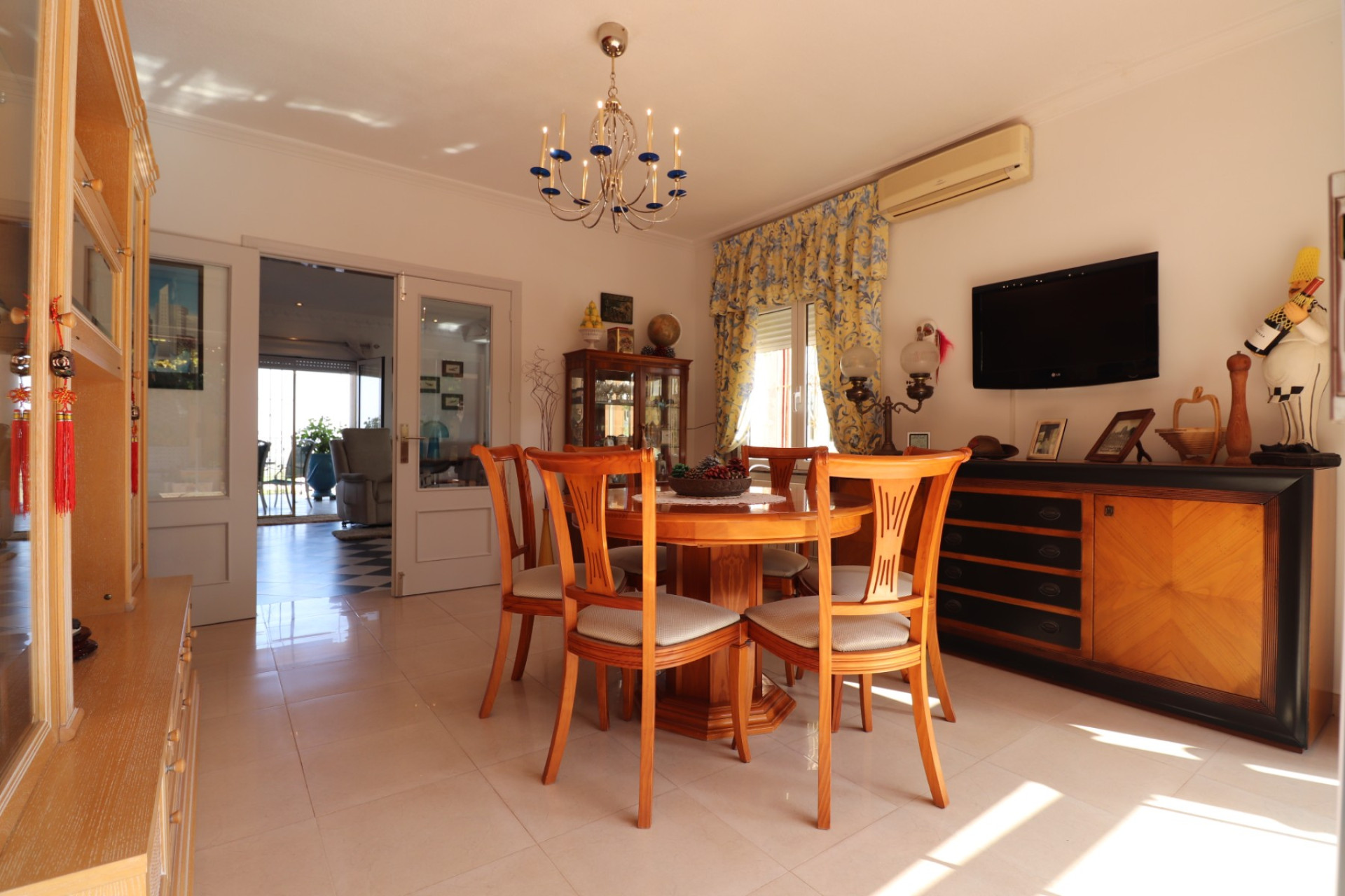 Resale - Villa -
Algorfa