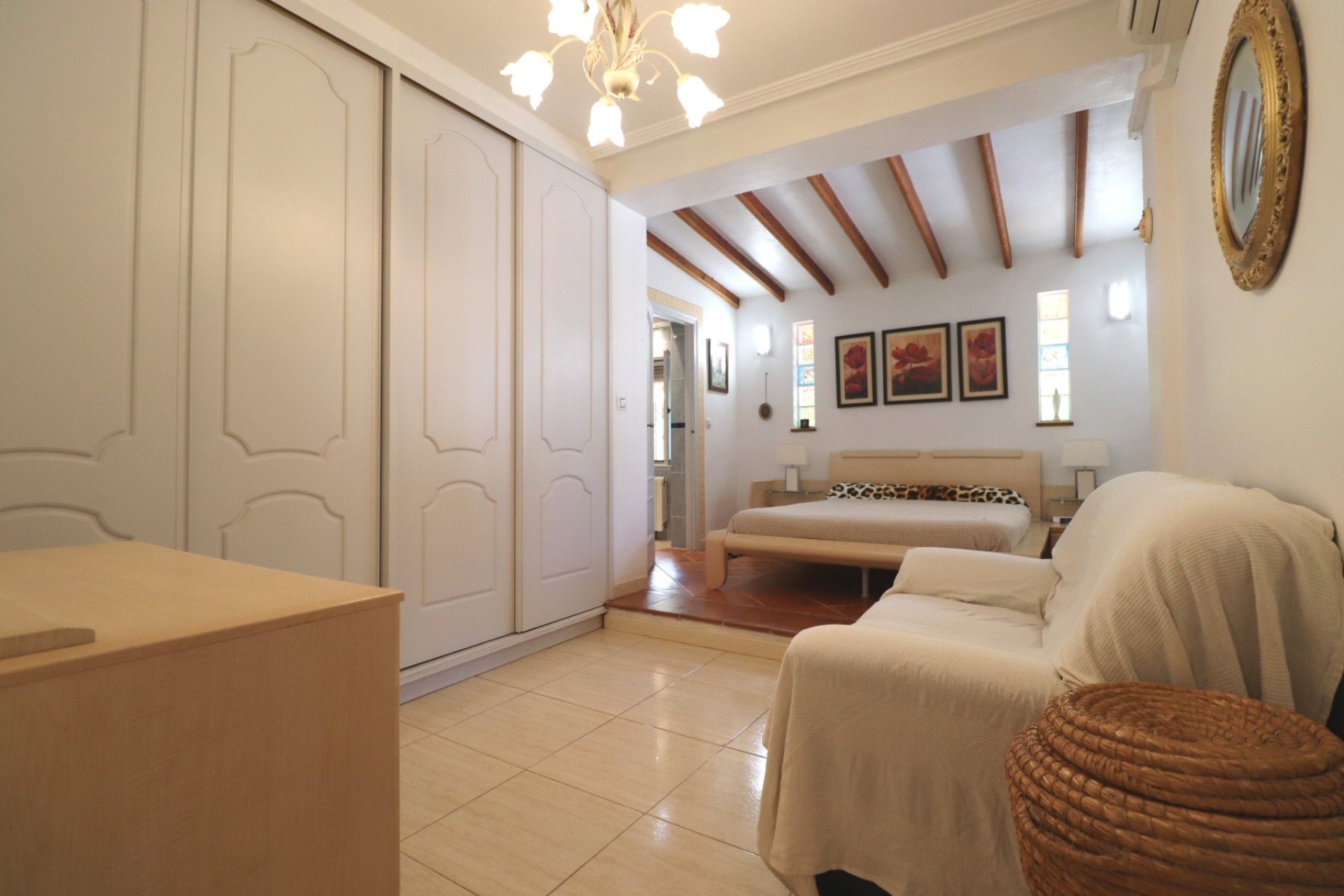 Resale - Villa -
Algorfa
