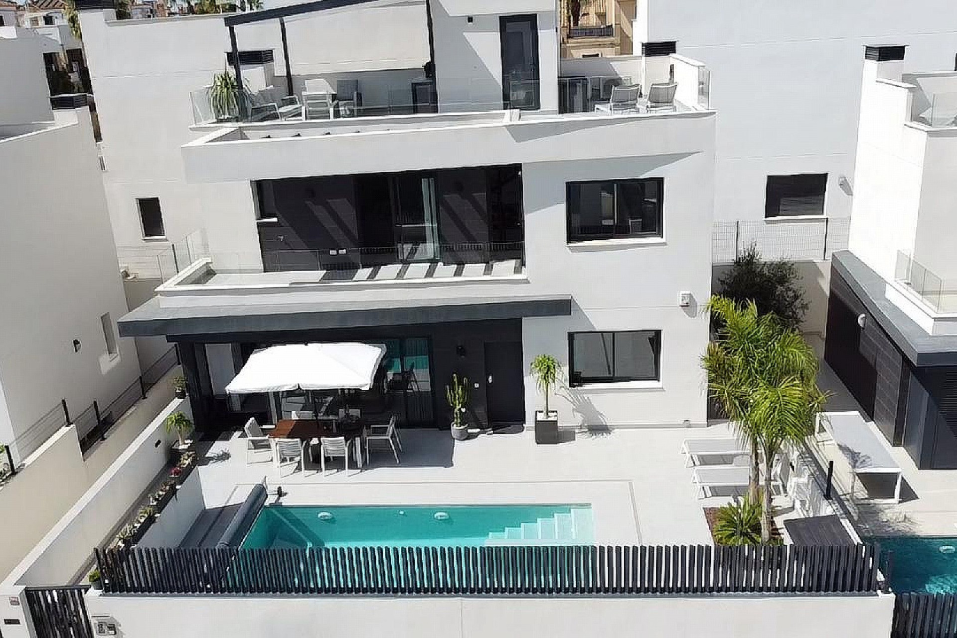 Resale - Villa -
Algorfa