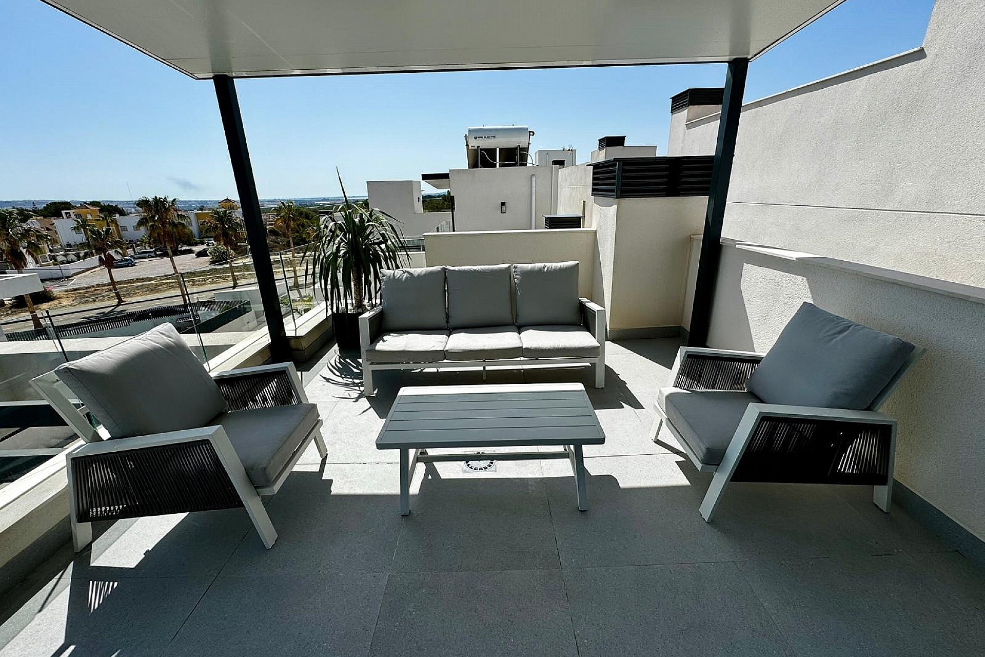 Resale - Villa -
Algorfa