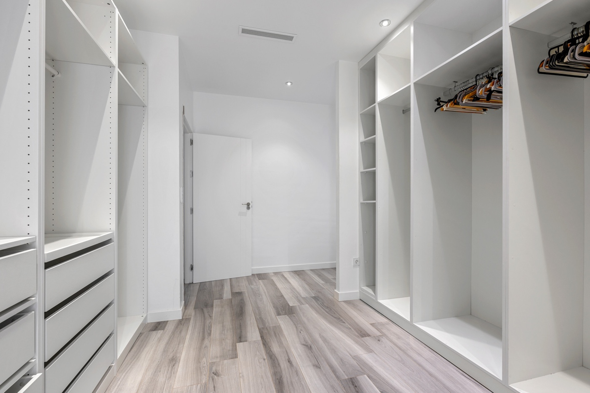 Resale - Villa -
Algorfa