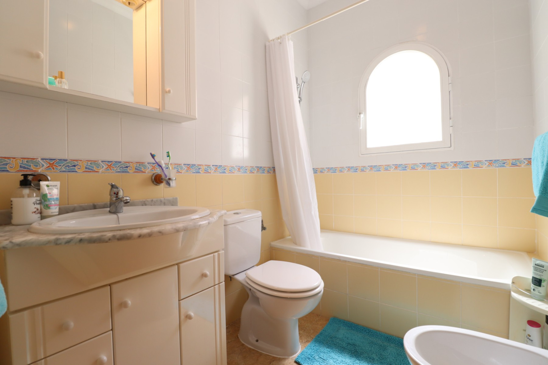 Resale - Villa -
Algorfa