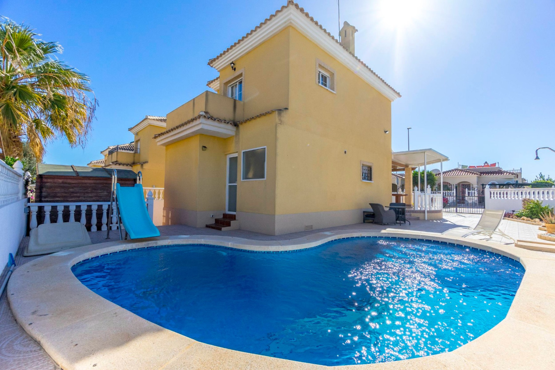 Resale - Villa -
Algorfa