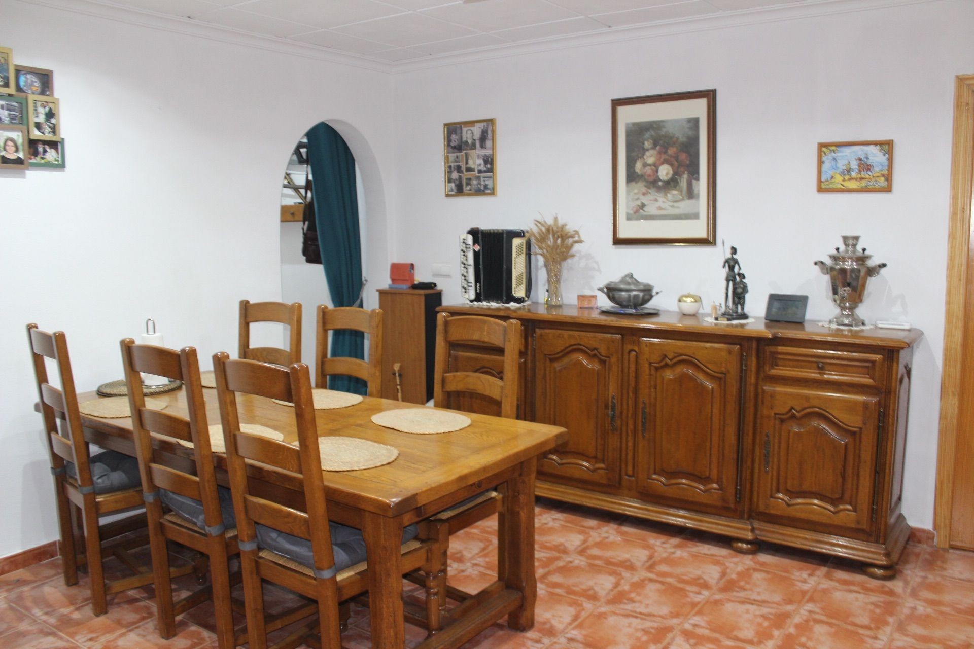 Resale - Villa -
Algueña