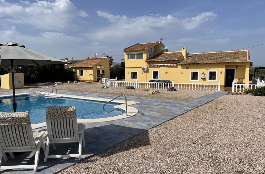 Resale - Villa -
Alhama De Murcia - Inland