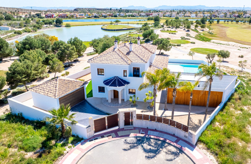 Resale - Villa -
Altaona Golf and Country Village - Altaona Golf - Country Village