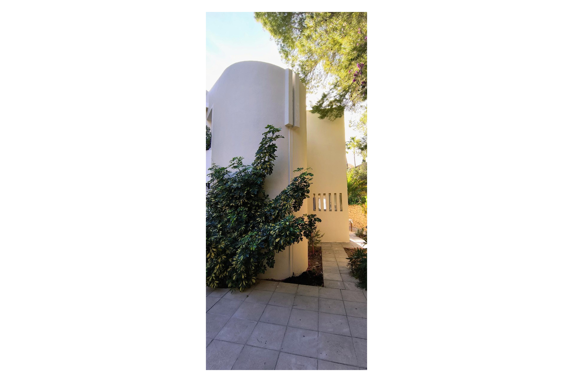 Resale - Villa -
Altea - Marina Baja