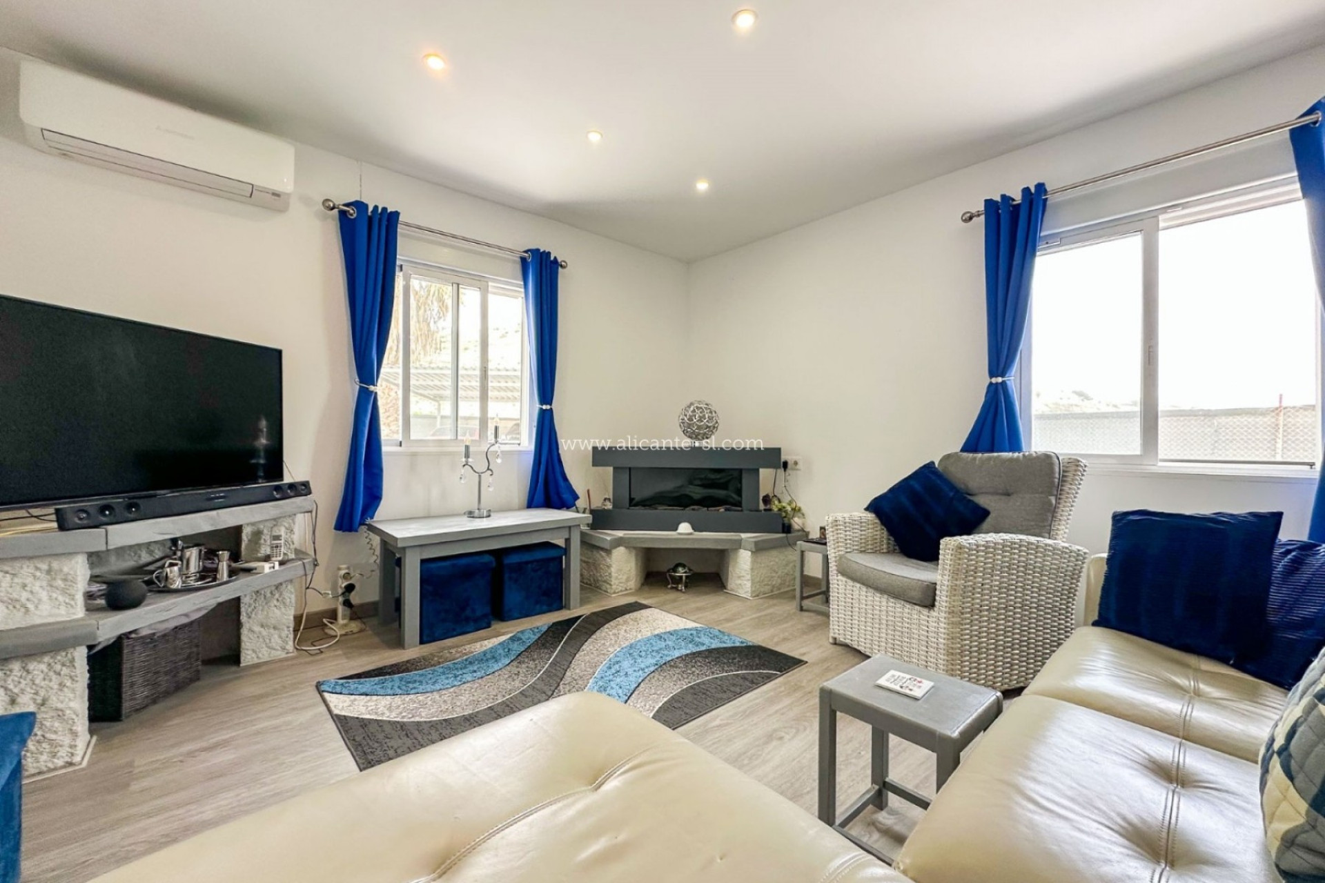 Resale - Villa -
Aspe - ASPE