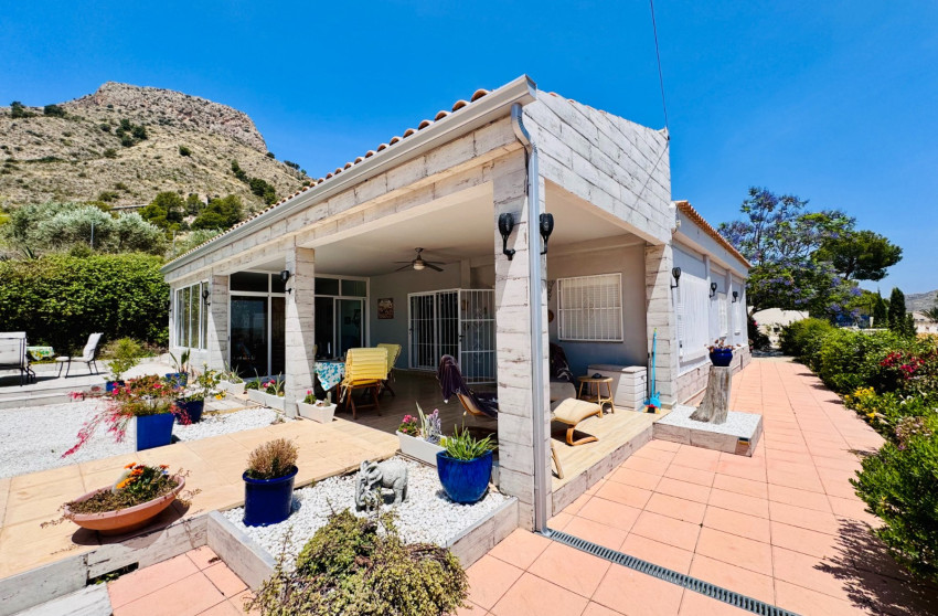 Resale - Villa -
Aspe