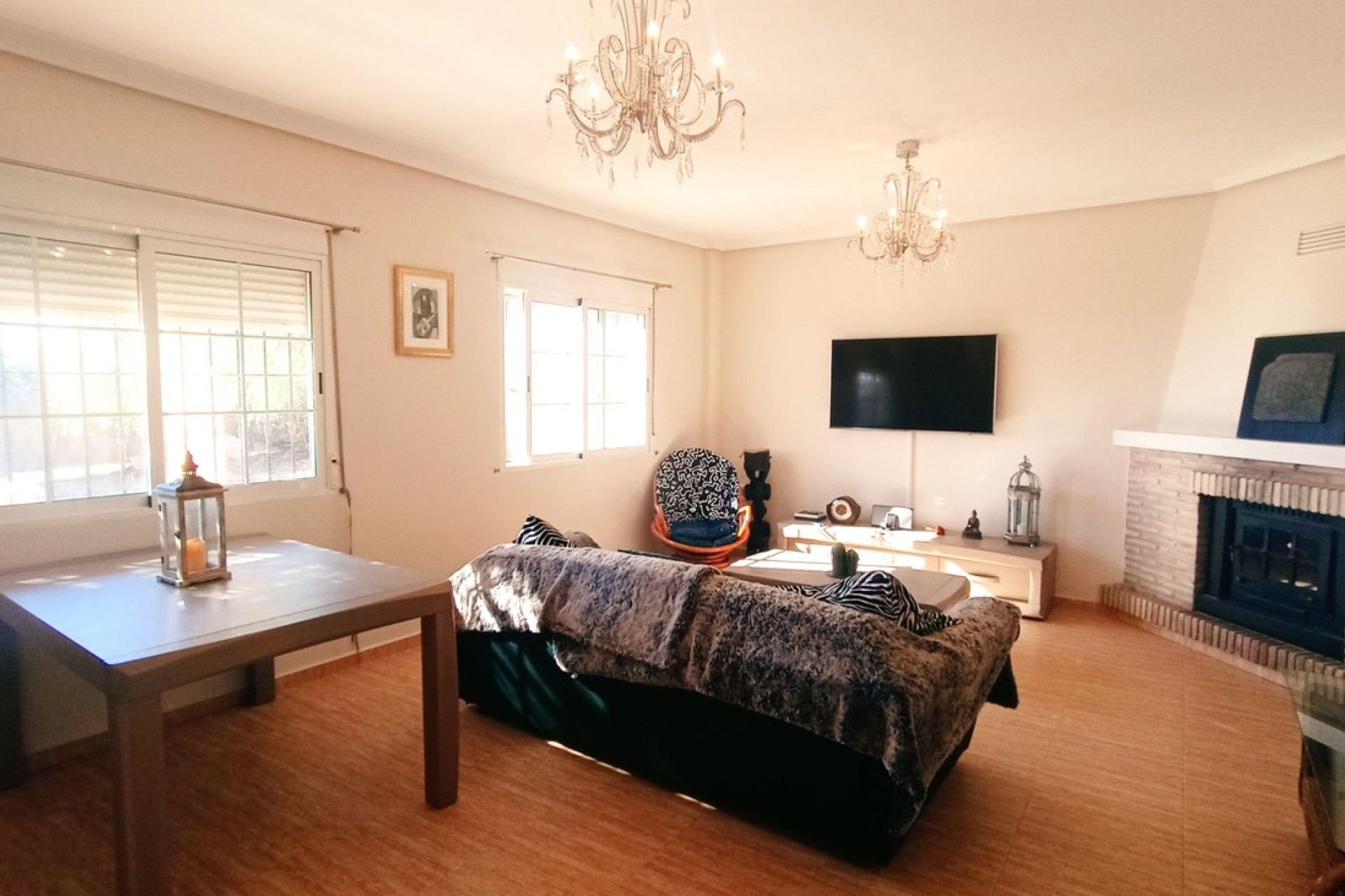 Resale - Villa -
Avileses - Inland