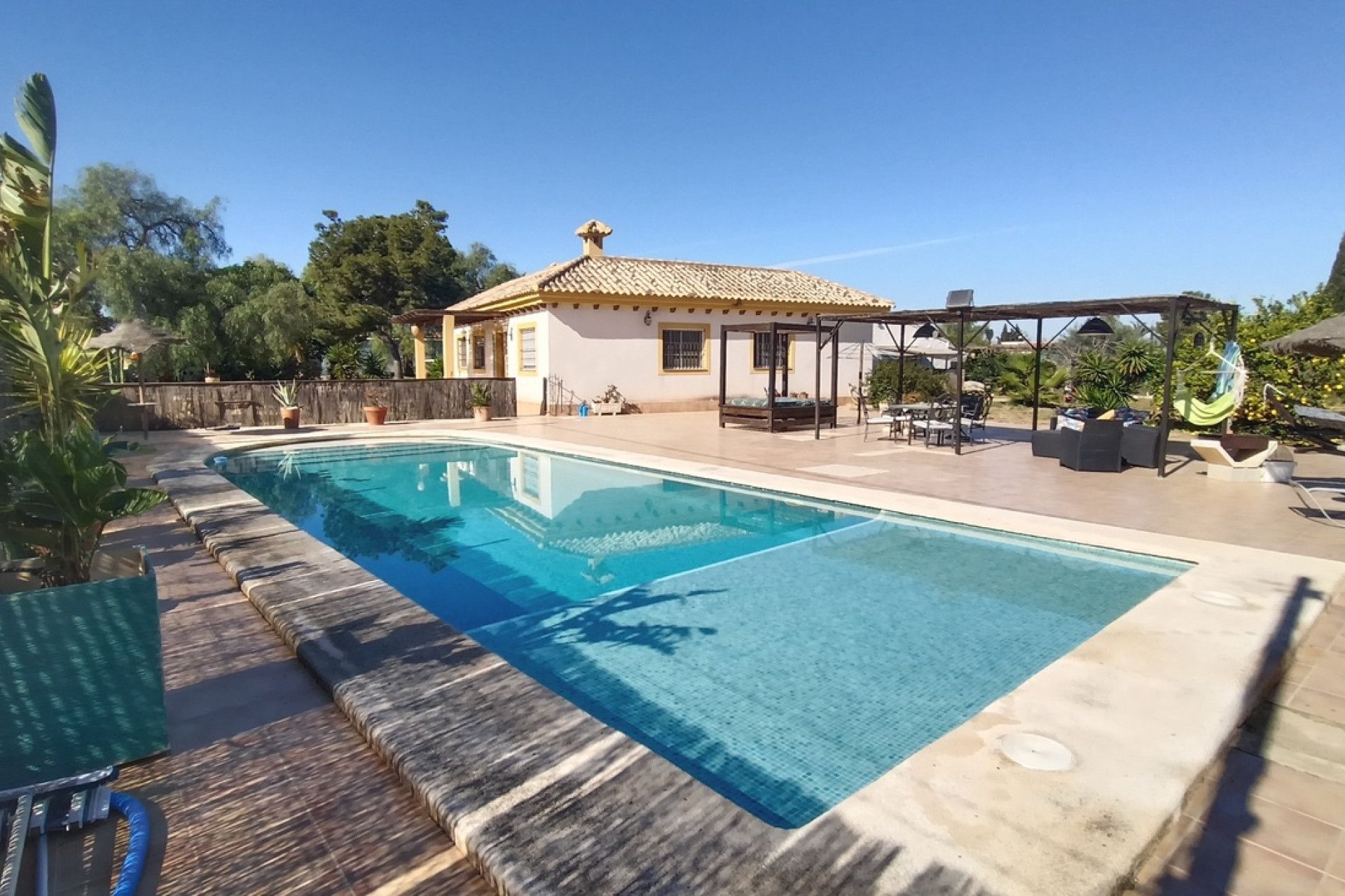 Resale - Villa -
Avileses - Inland