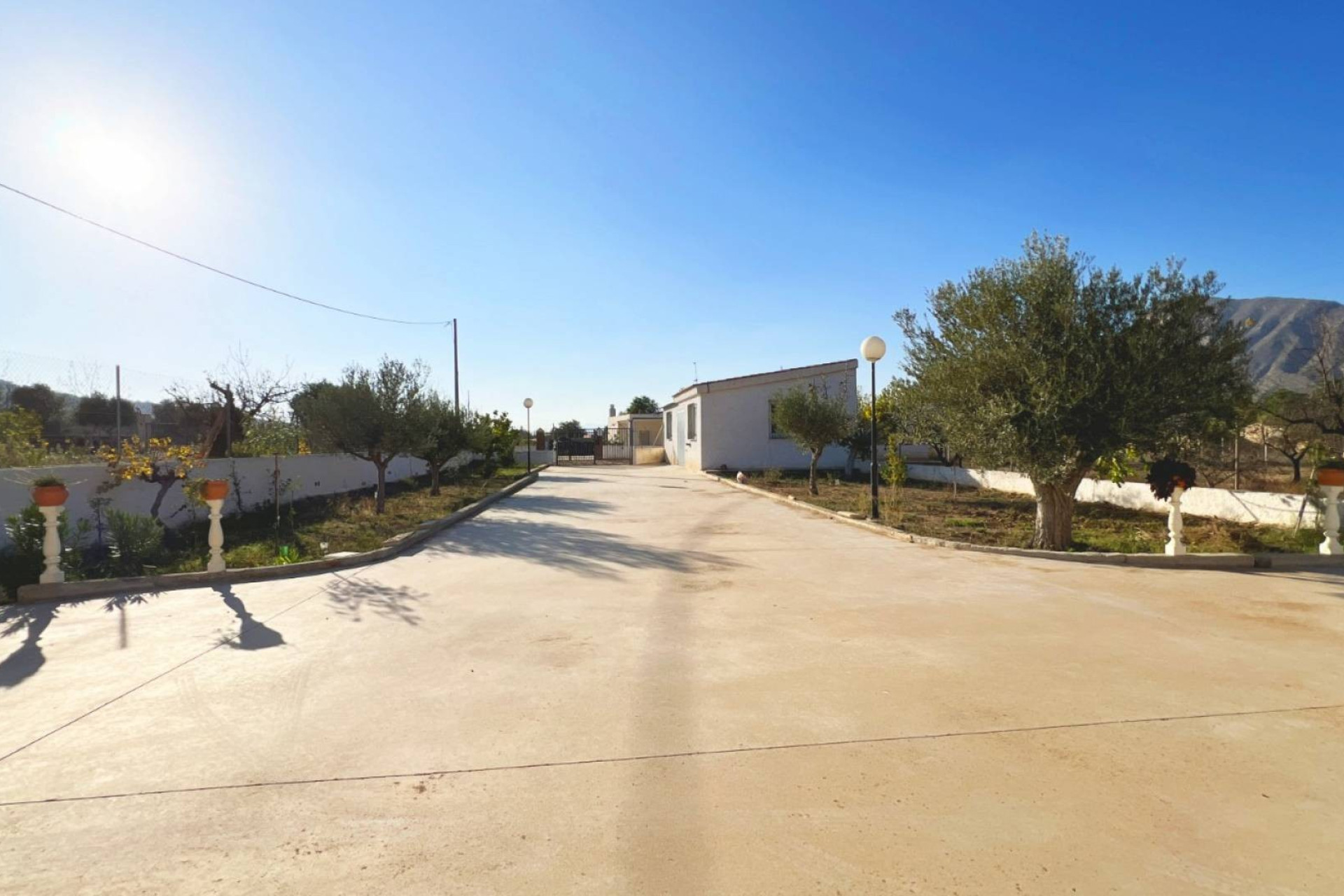 Resale - Villa -
BARBARROJA - Barbarroja