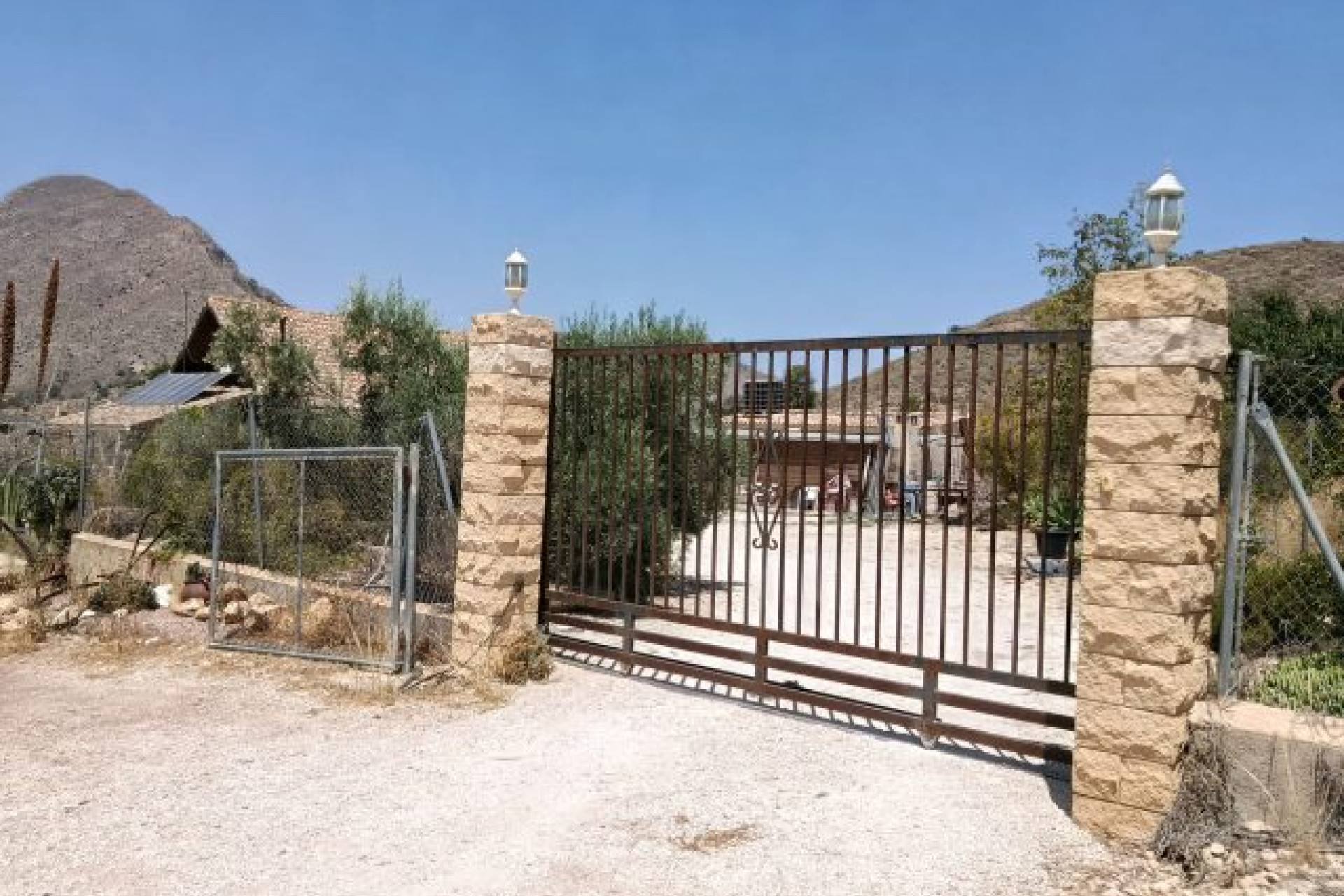 Resale - Villa -
BARBARROJA - Barbarroja