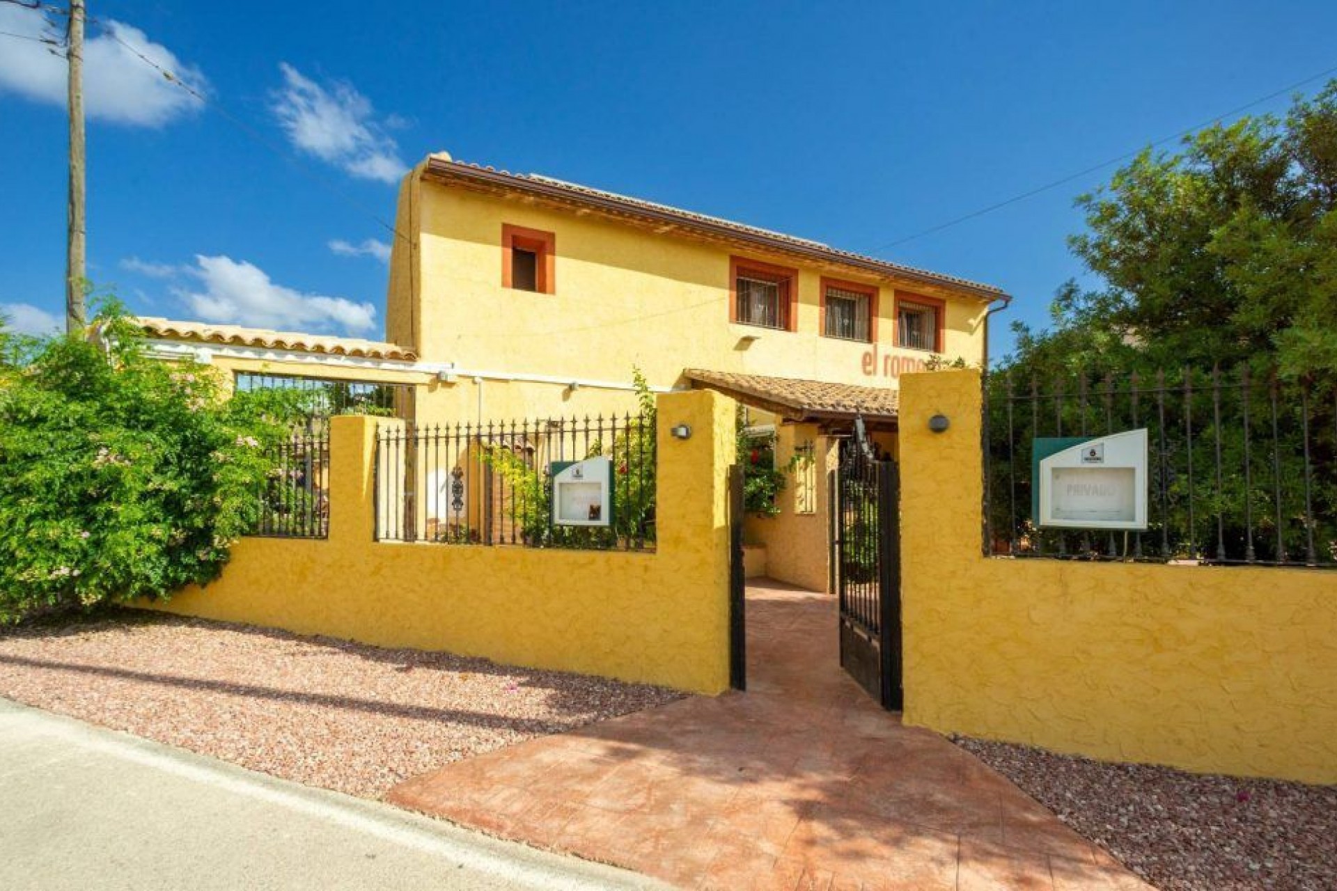 Resale - Villa -
BARBARROJA - Barbarroja