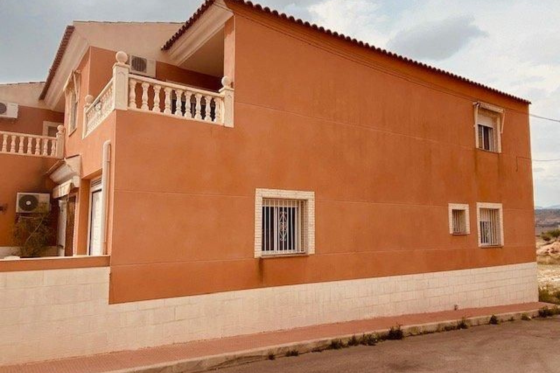 Resale - Villa -
Barinas