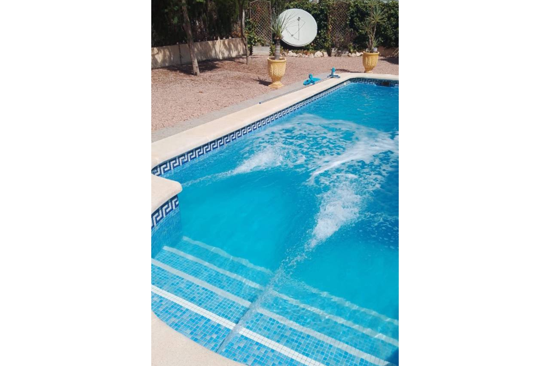 Resale - Villa -
Benferri