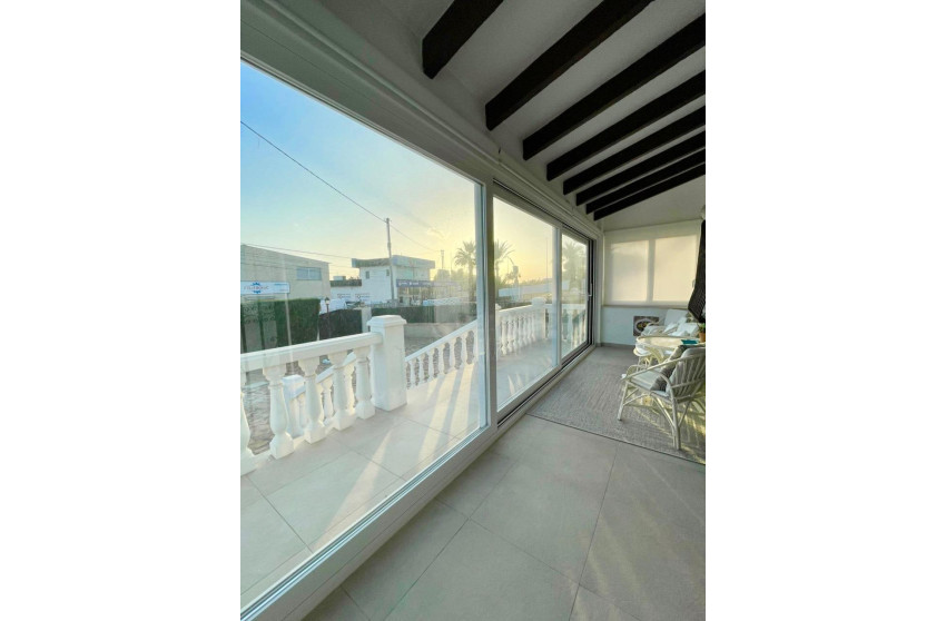 Resale - Villa -
Benidorm - Urbanizaciones