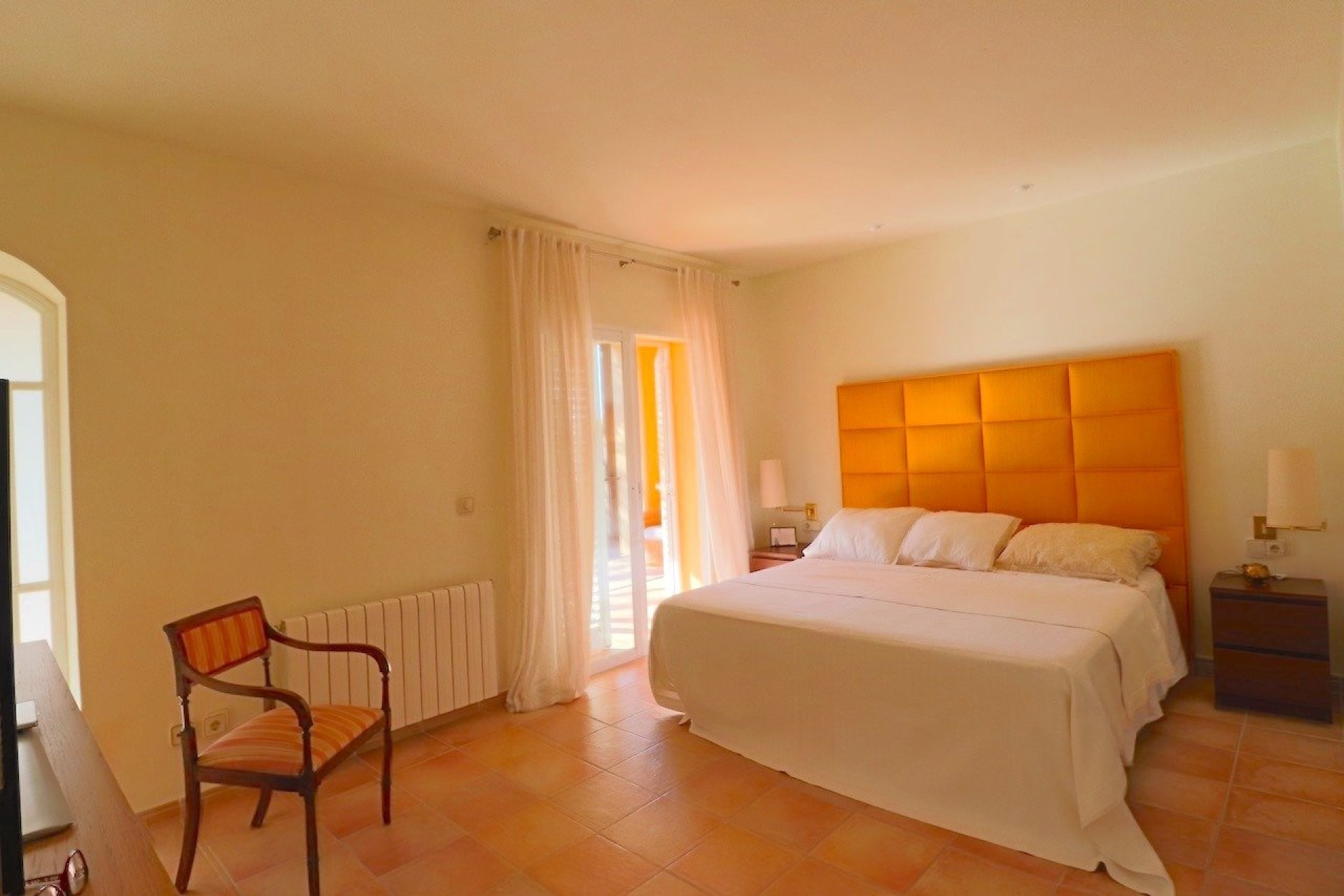 Resale - Villa -
Benidorm - Urbanizaciones