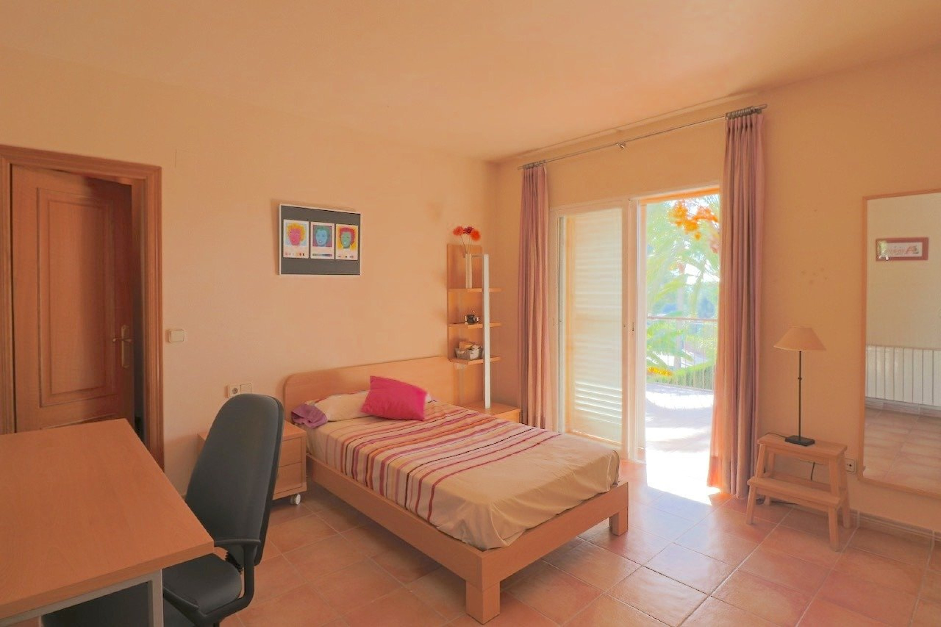Resale - Villa -
Benidorm - Urbanizaciones