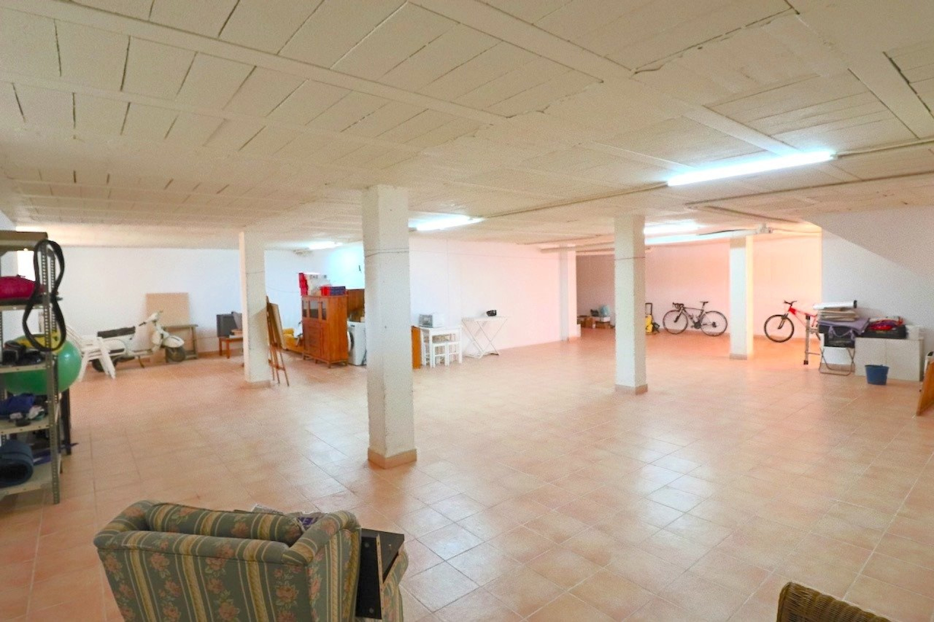 Resale - Villa -
Benidorm - Urbanizaciones