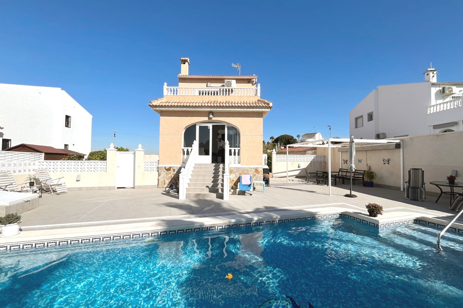 Resale - Villa -
Benijofar - Monte Azul