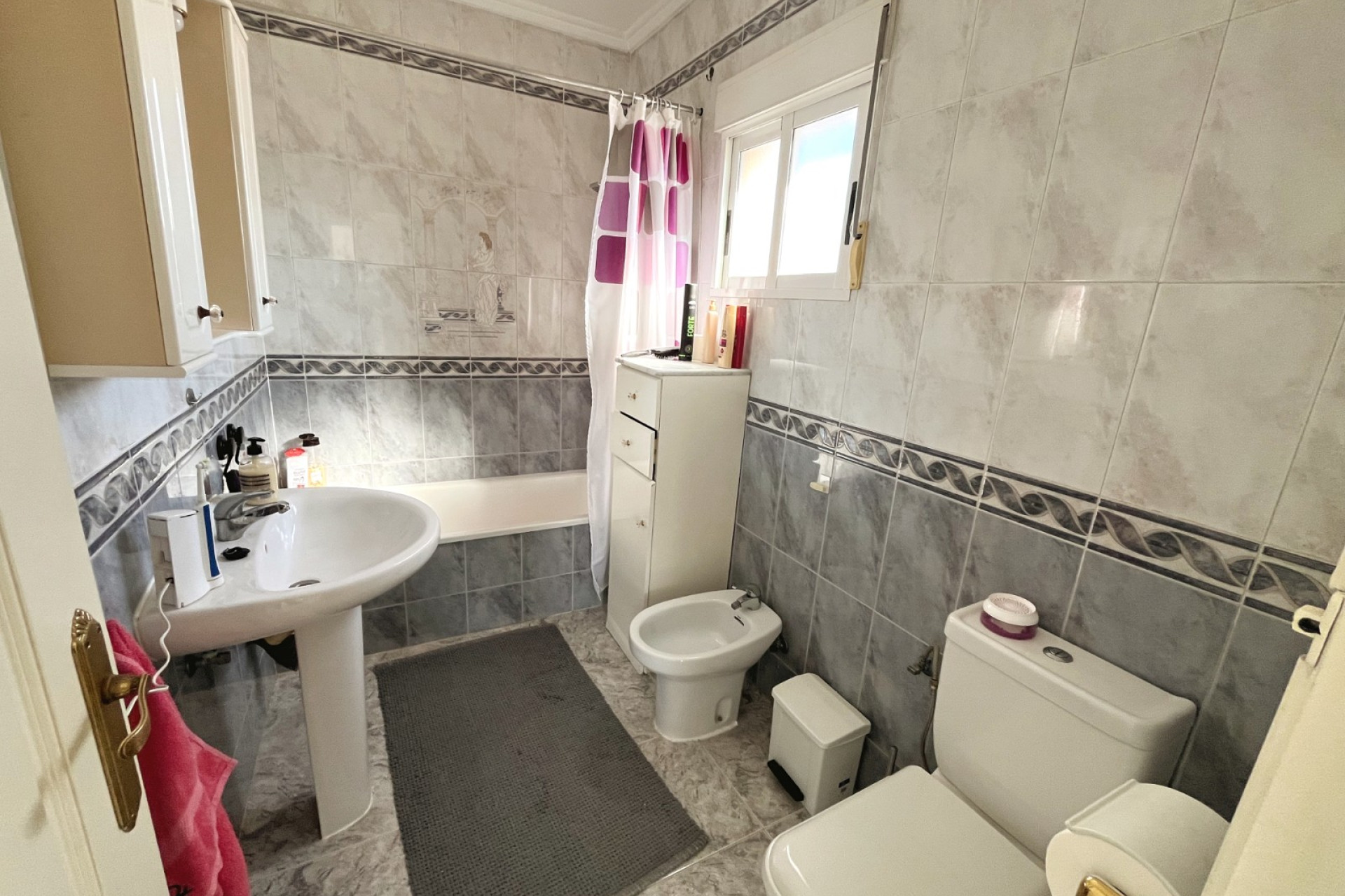 Resale - Villa -
Benijofar - Monte Azul