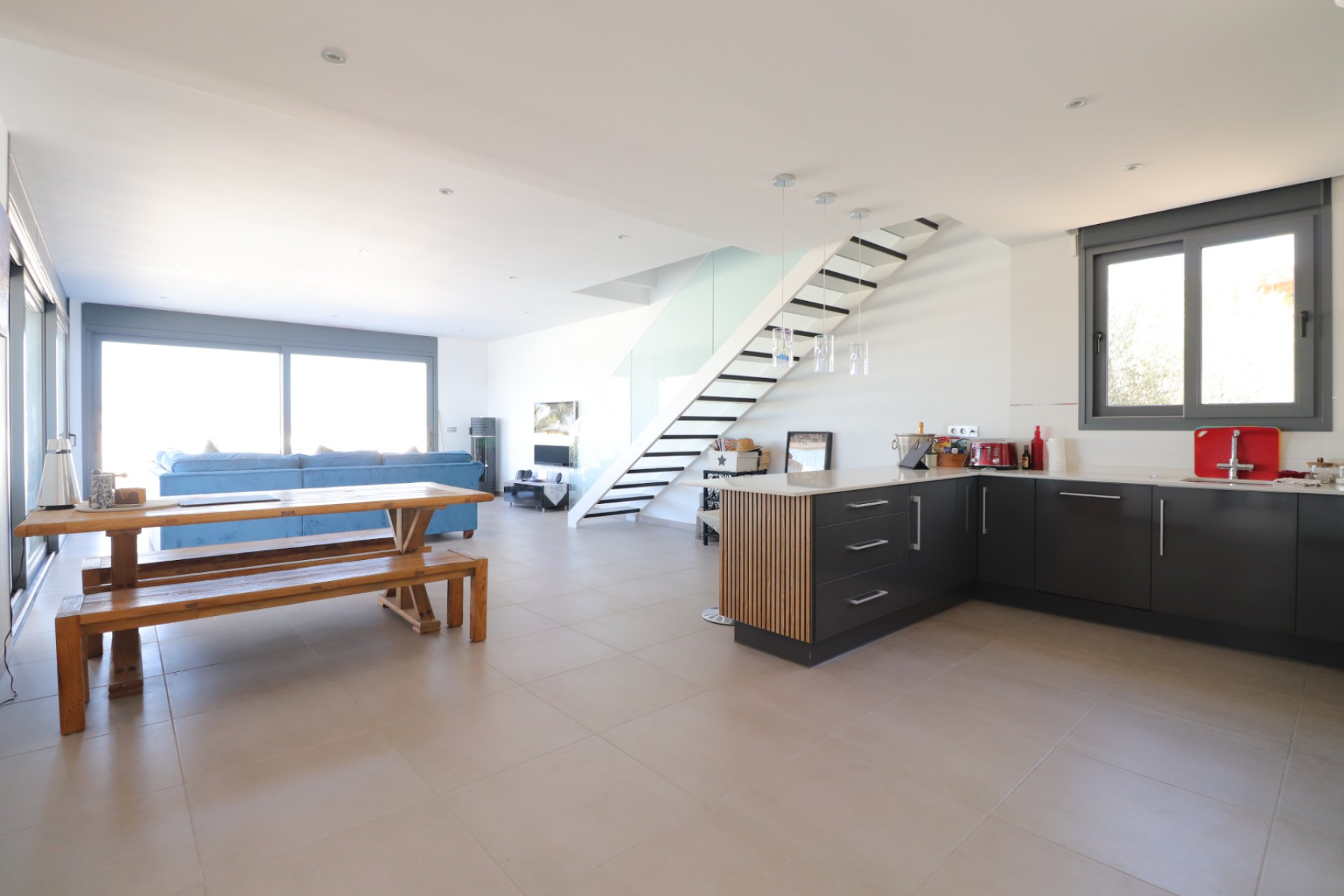 Resale - Villa -
Benimar - Benimar III