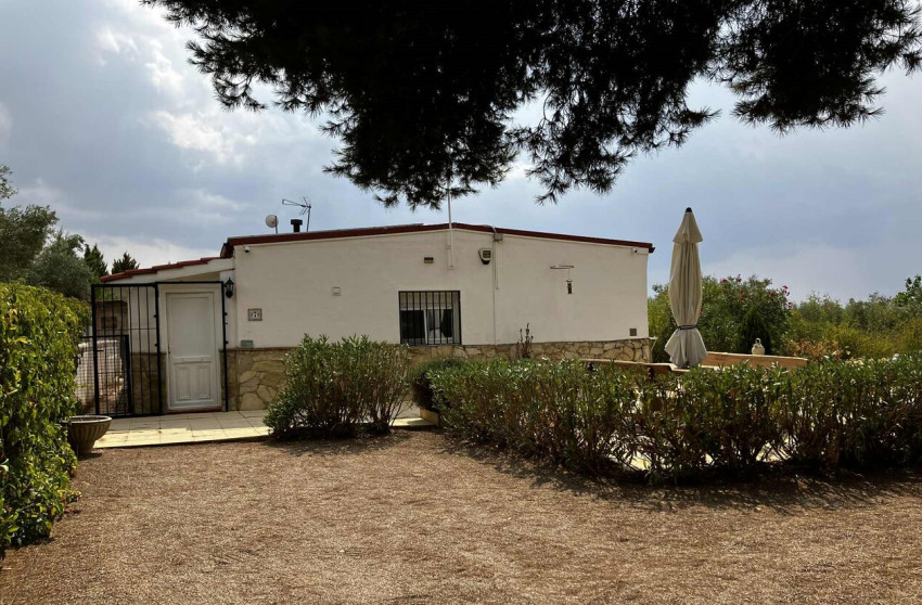 Resale - Villa -
Biar - Costa Blanca