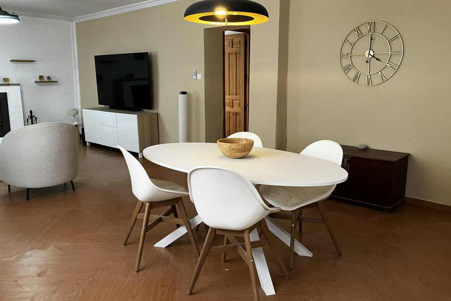 Resale - Villa -
Biar - Costa Blanca