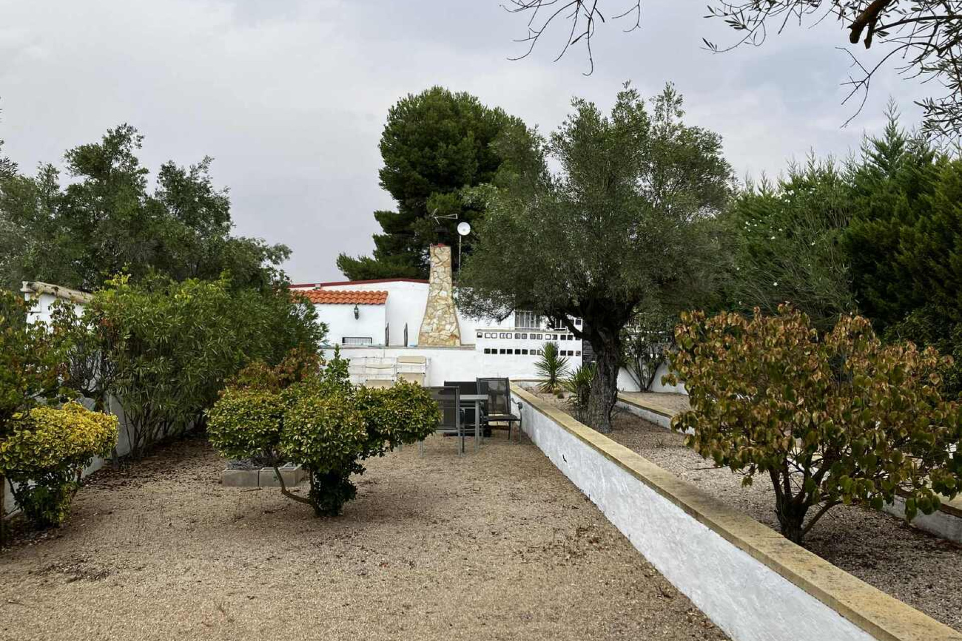 Resale - Villa -
Biar - Costa Blanca
