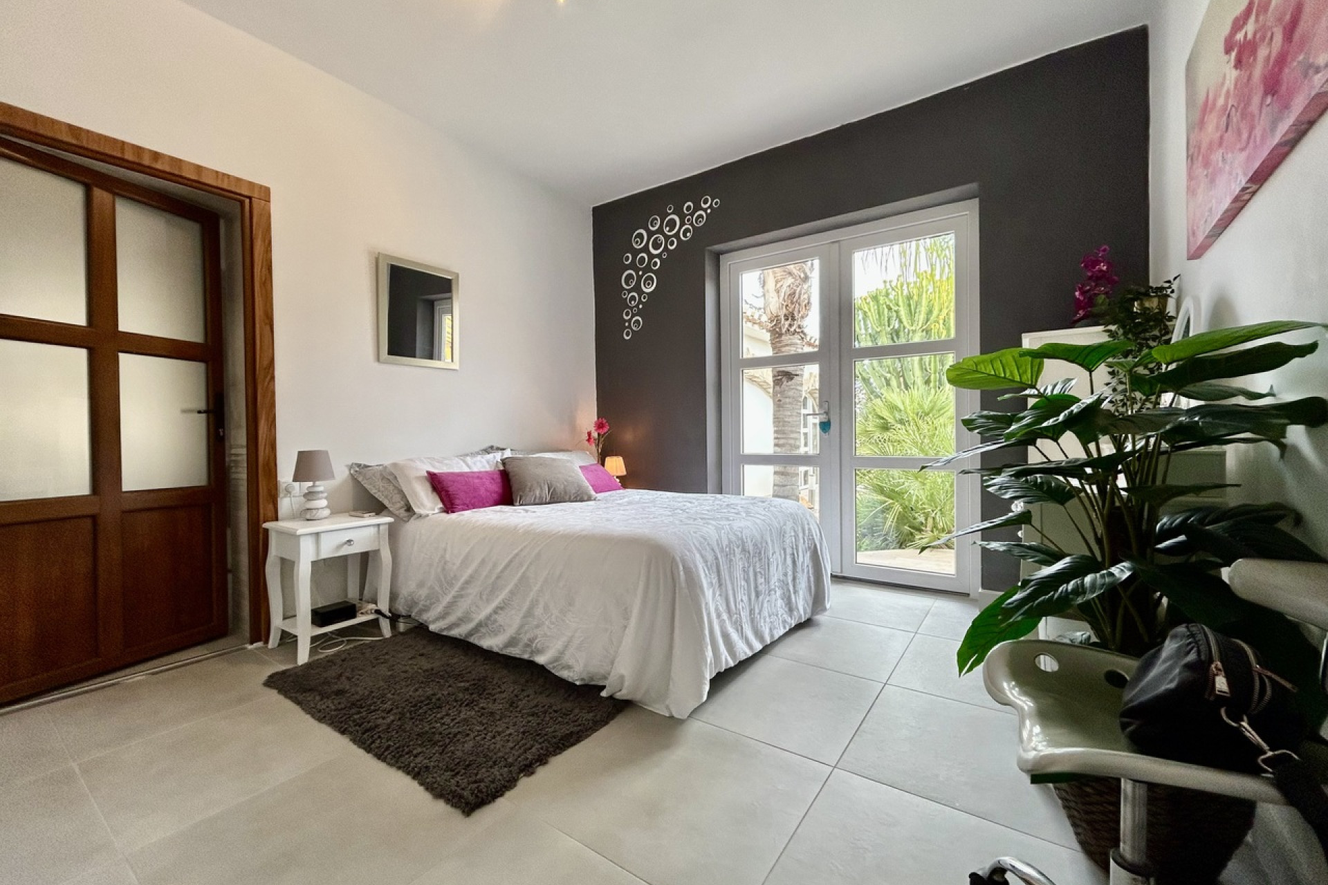 Resale - Villa -
Cabo Roig