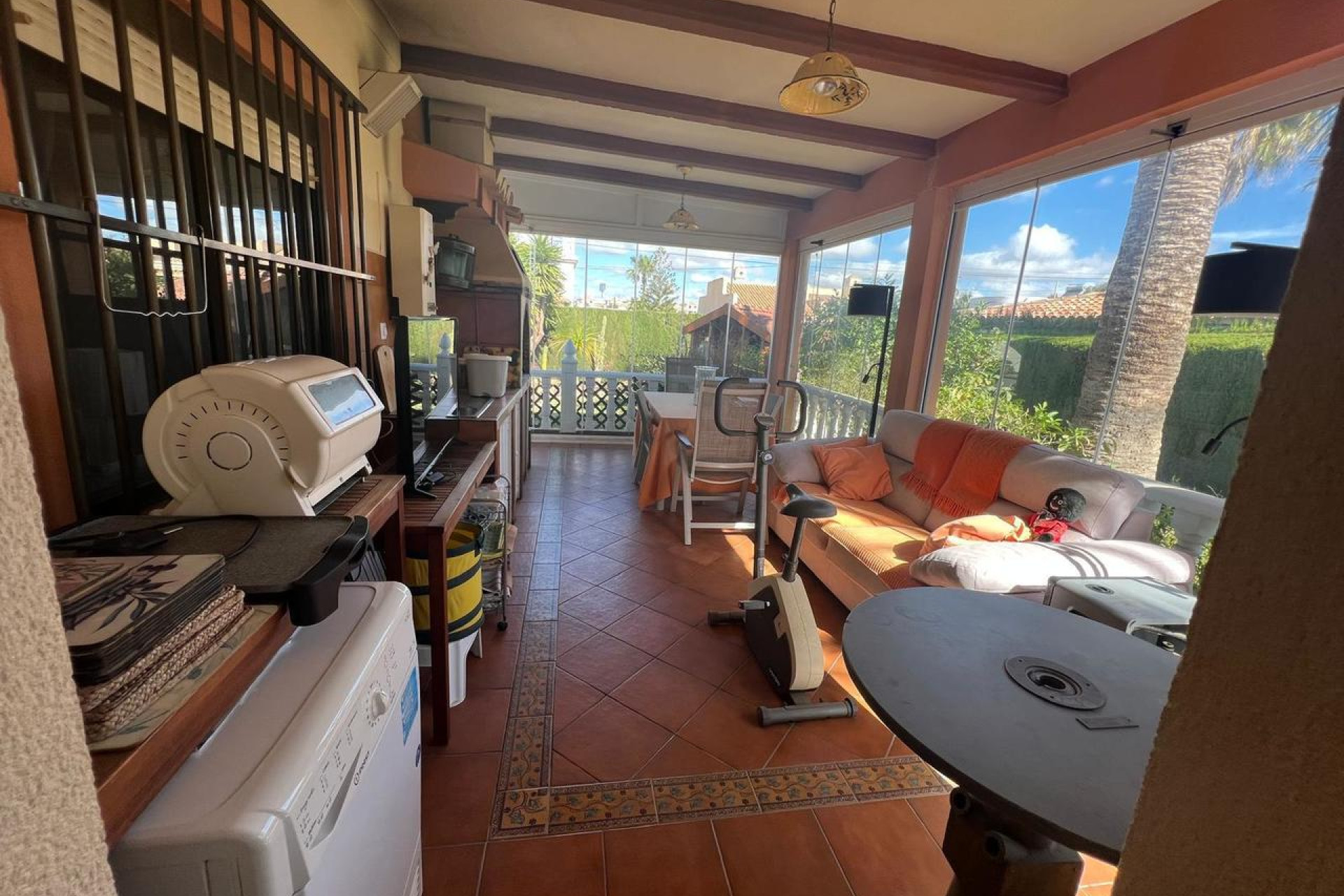 Resale - Villa -
Cabo Roig