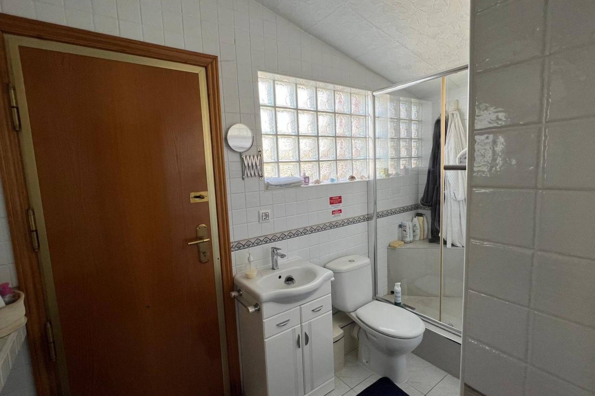 Resale - Villa -
Cabo Roig