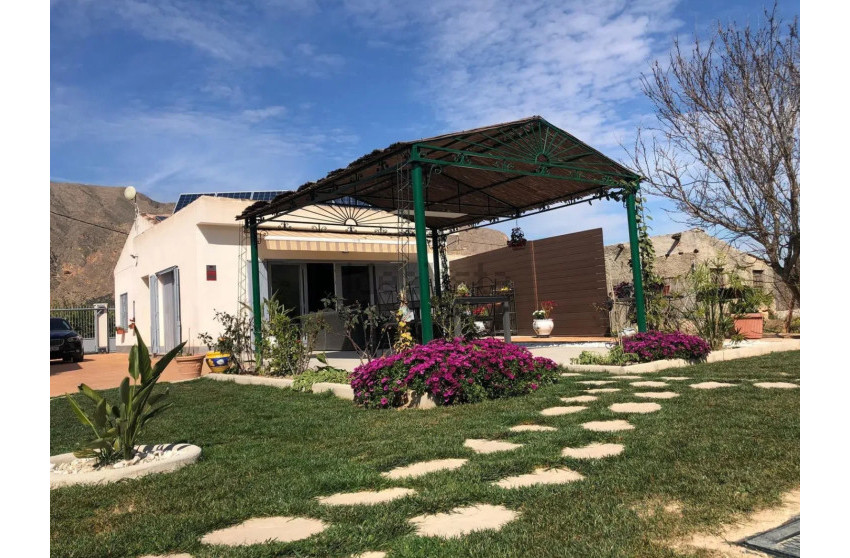 Resale - Villa -
Callosa de Segura