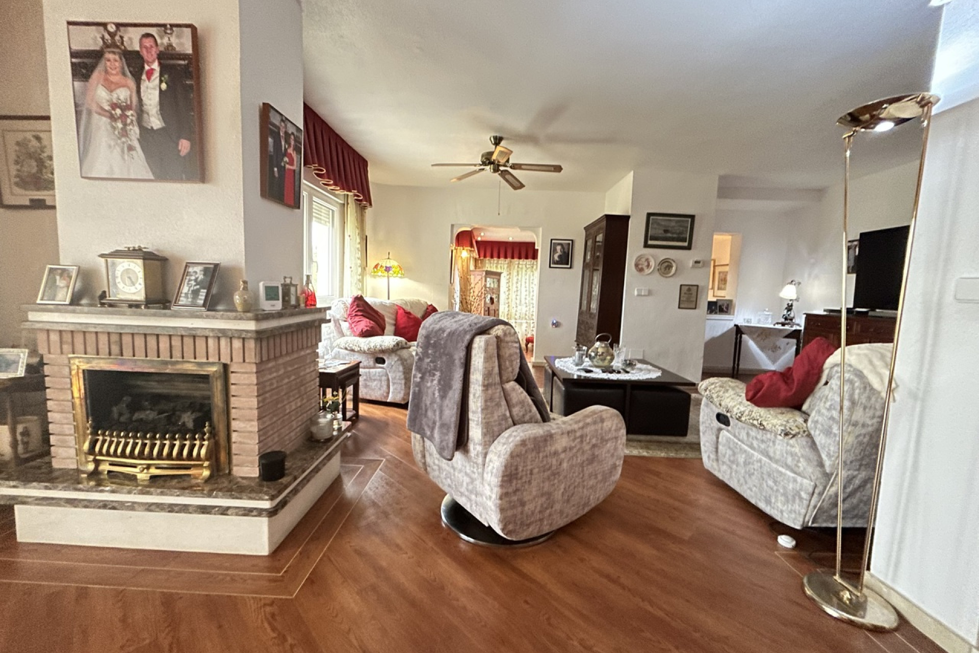 Resale - Villa -
Campoamor - Las Ramblas