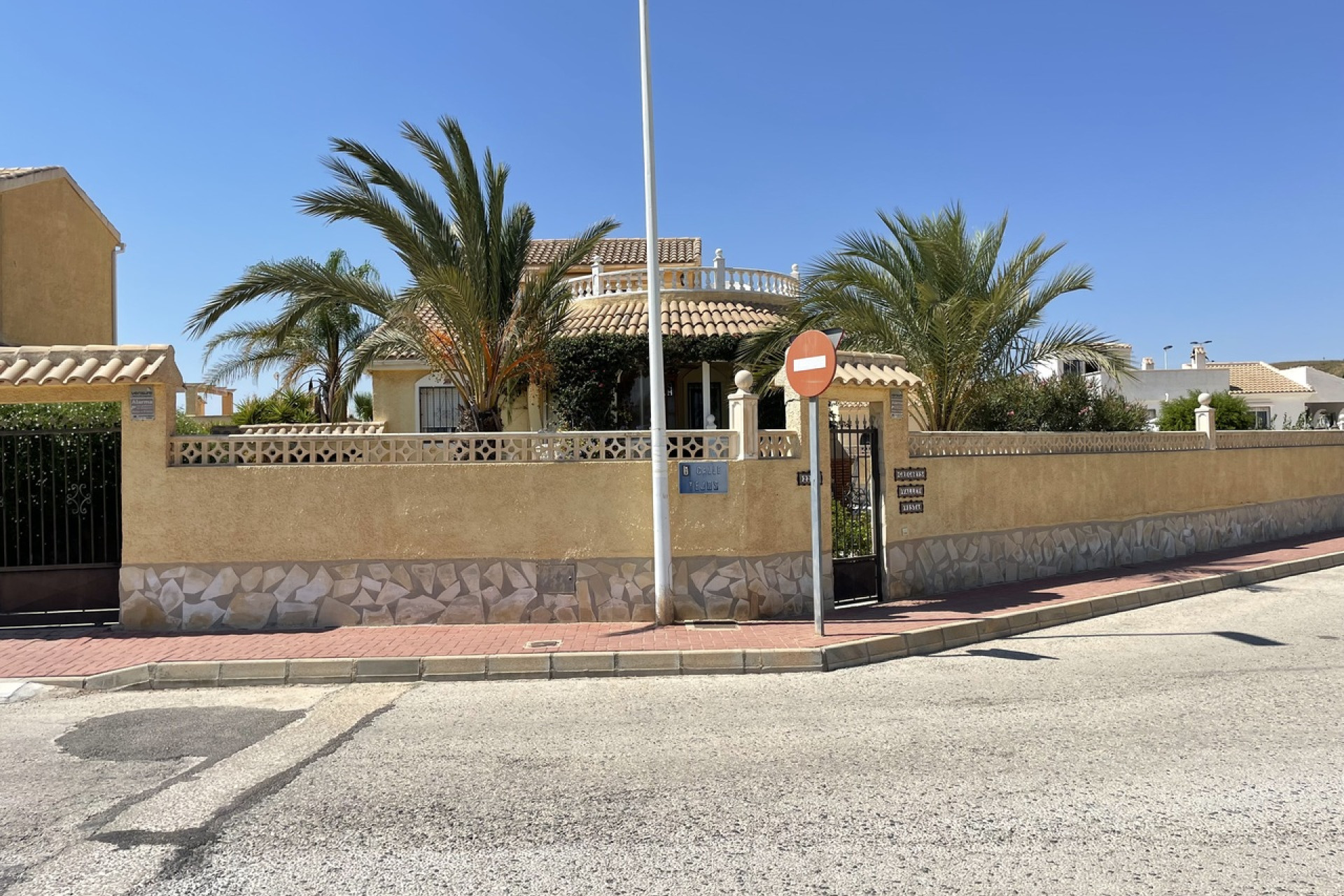 Resale - Villa -
Camposol - Inland