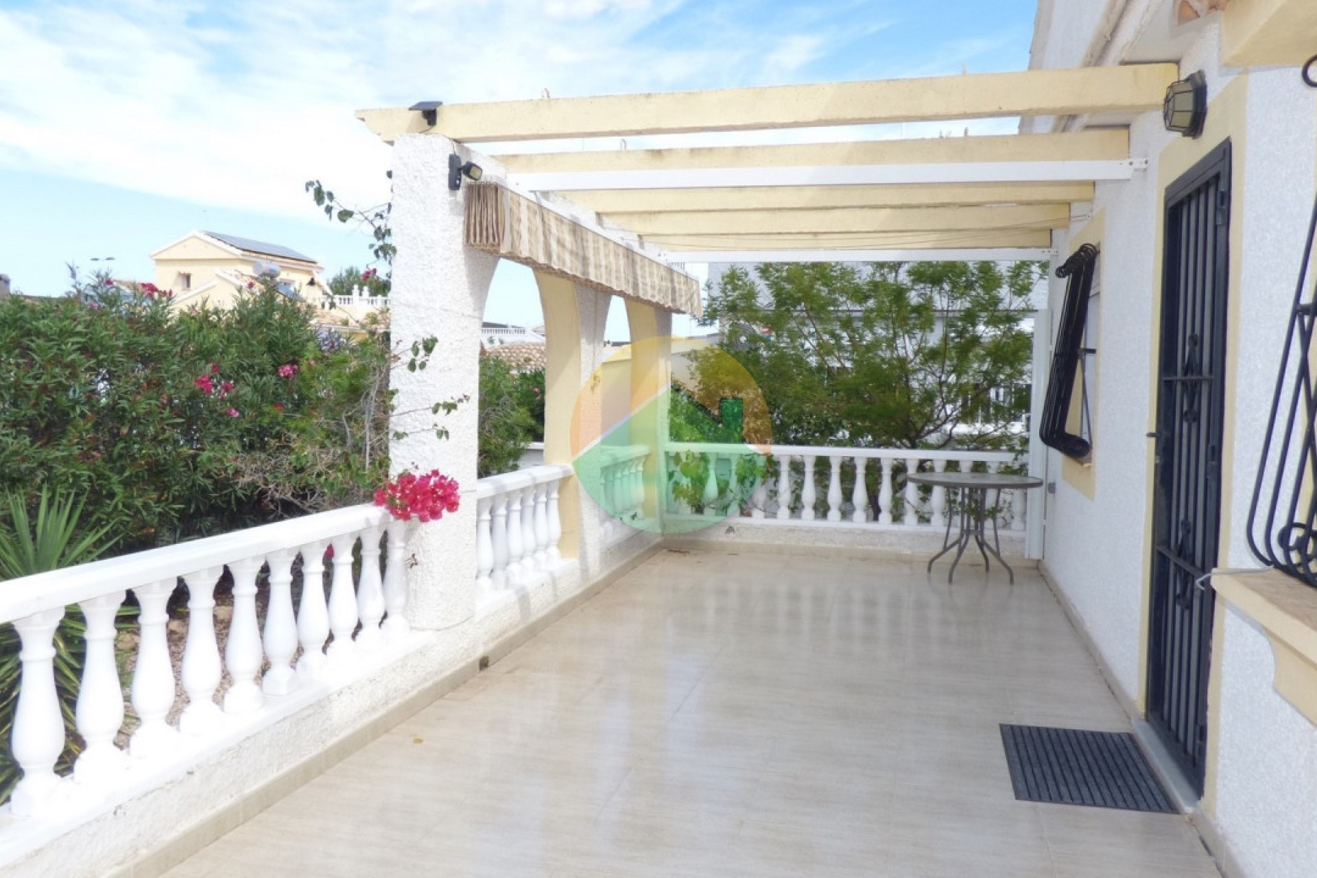 Resale - Villa -
Camposol