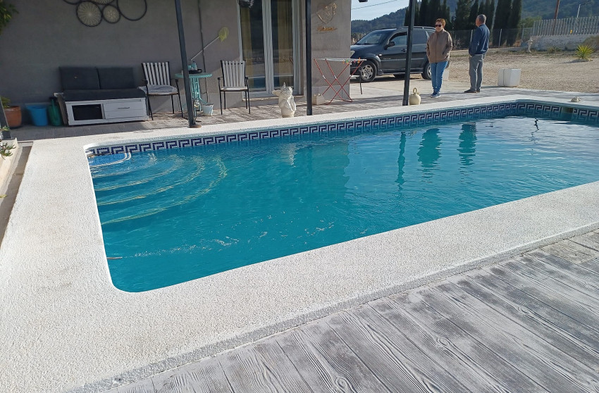 Resale - Villa -
Canada De La Lena