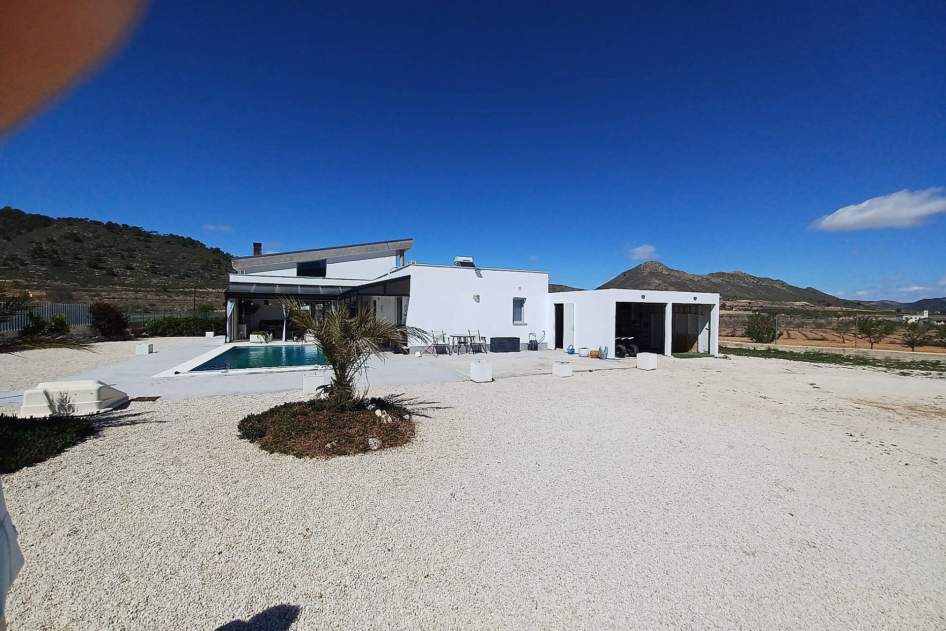 Resale - Villa -
Canada De La Lena