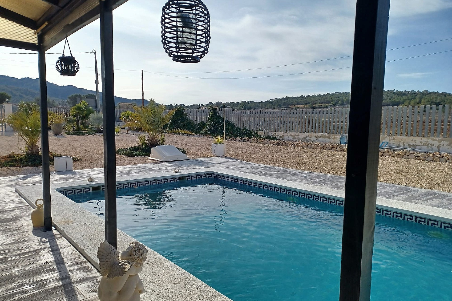 Resale - Villa -
Canada De La Lena