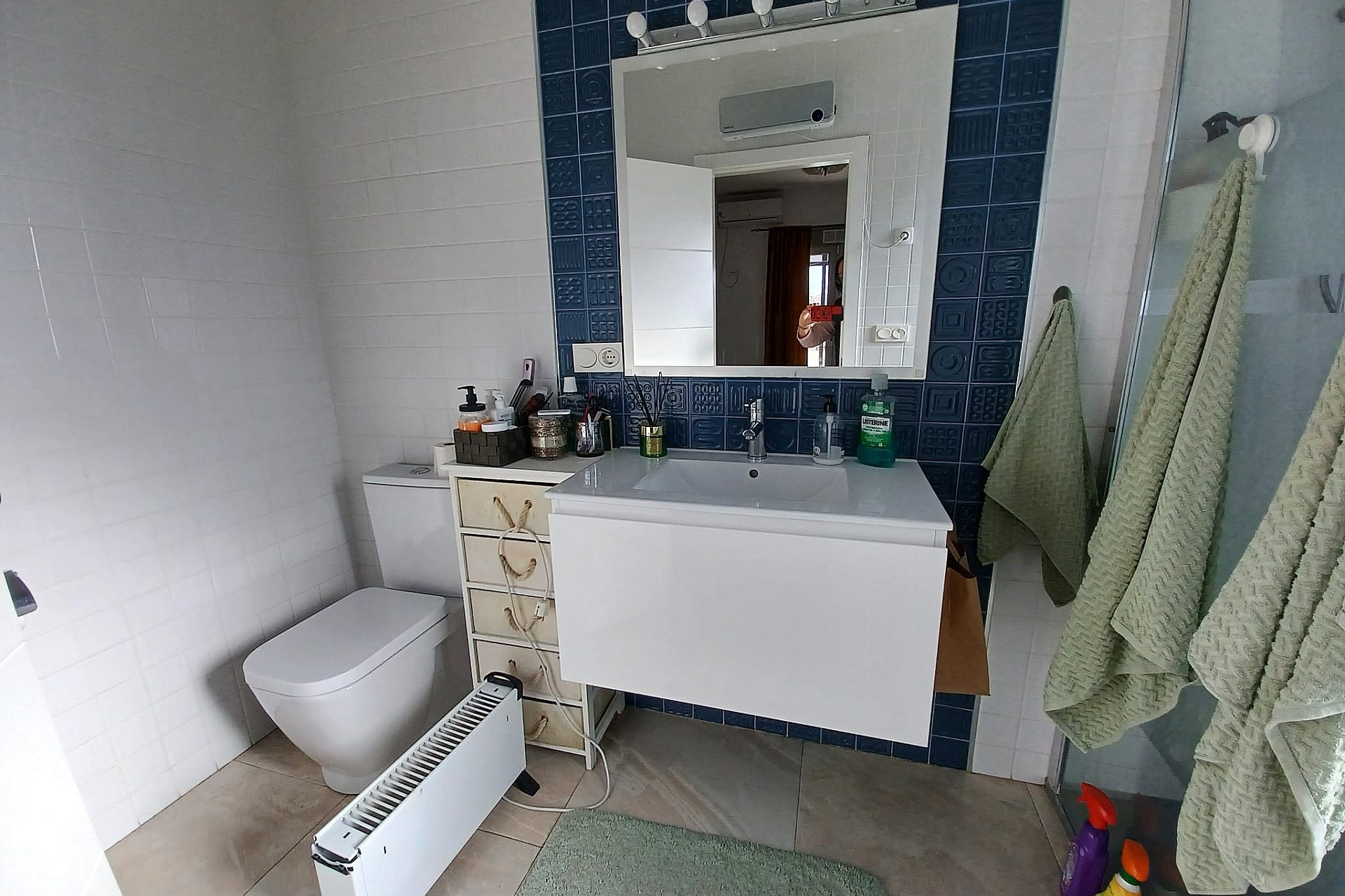 Resale - Villa -
Canada De La Lena