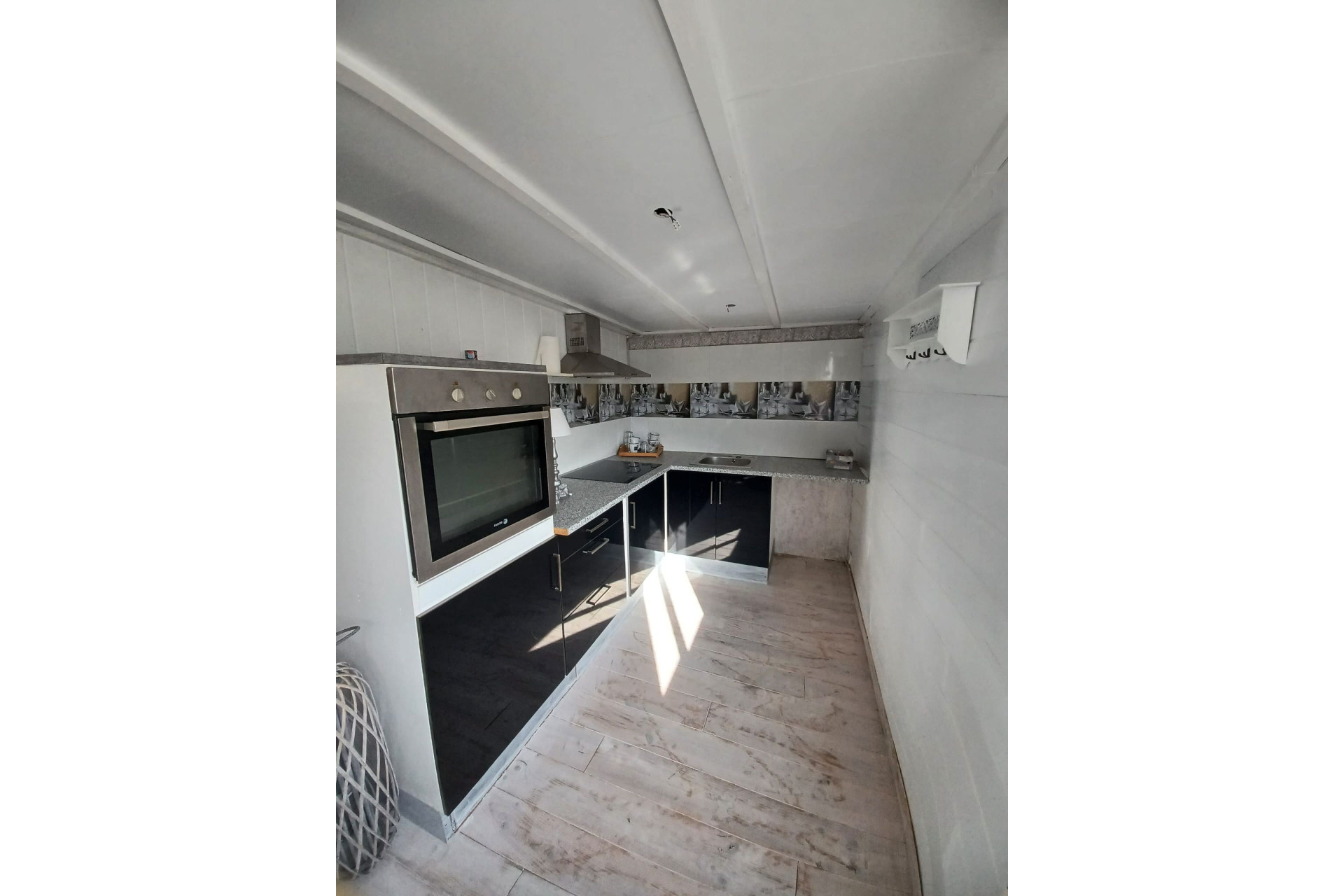 Resale - Villa -
Canada De La Lena