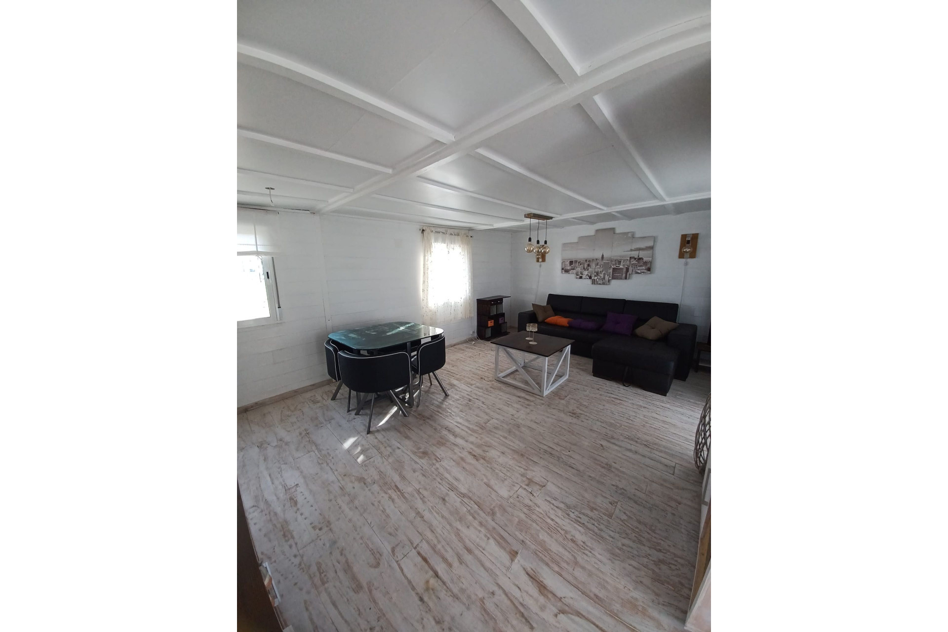 Resale - Villa -
Canada De La Lena