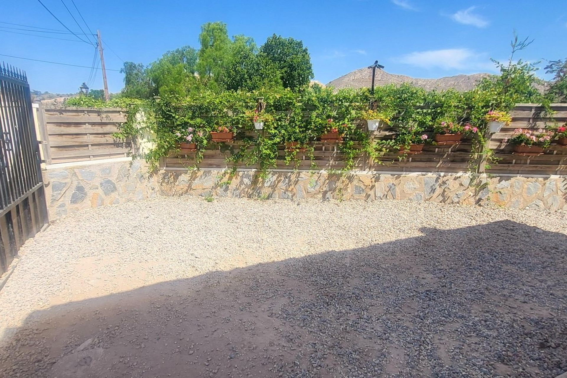 Resale - Villa -
Canada De La Lena