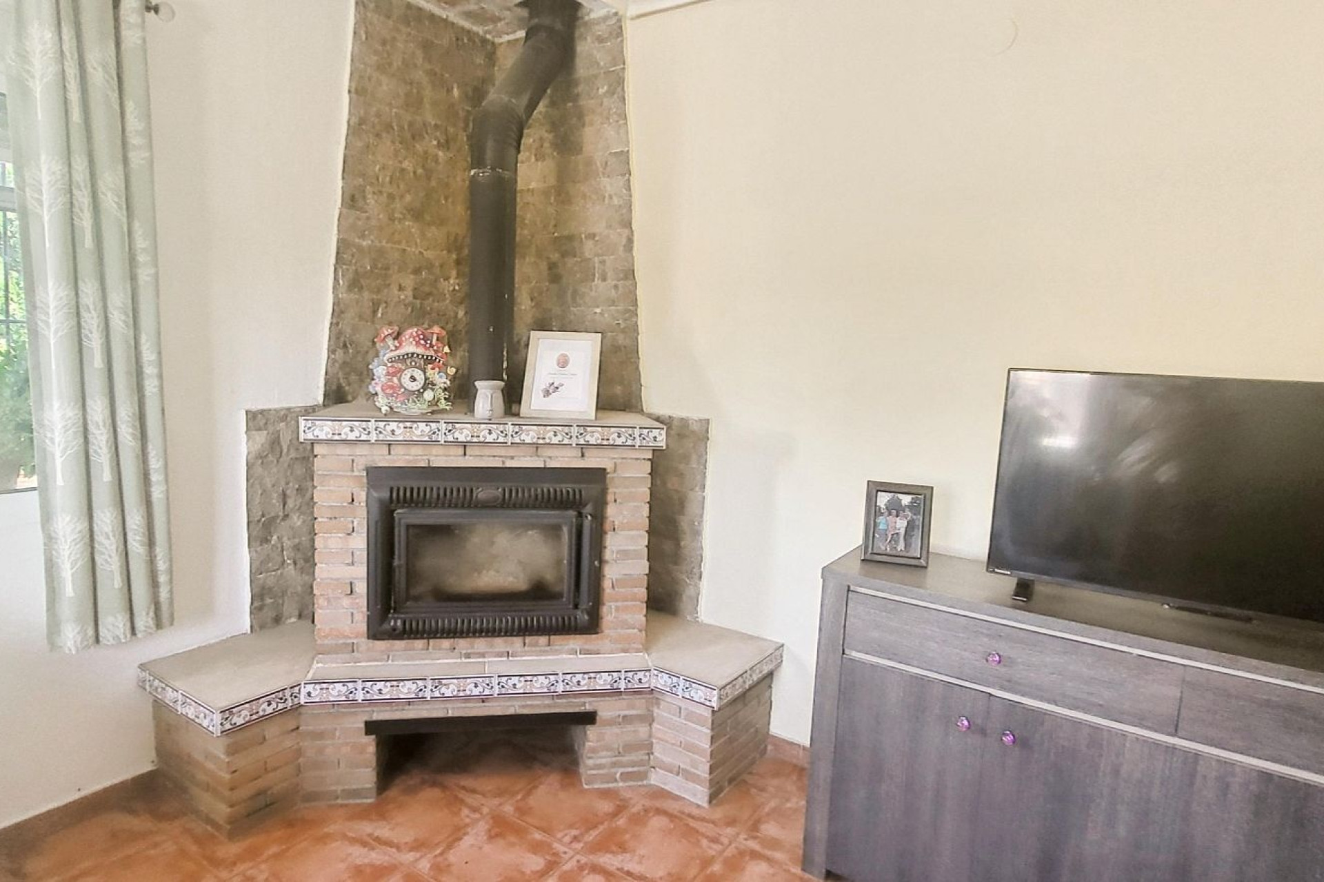 Resale - Villa -
Canada De La Lena