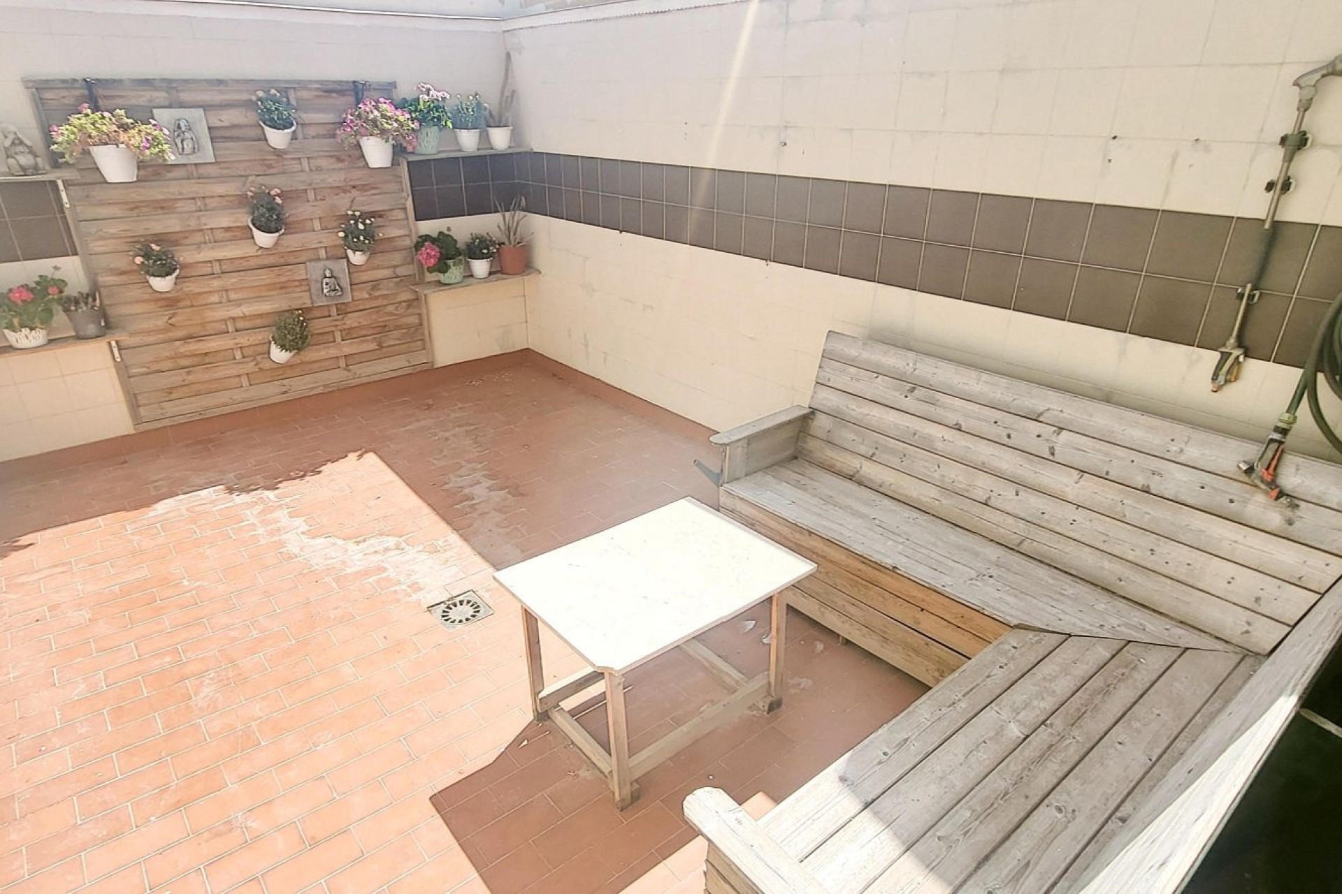 Resale - Villa -
Canada De La Lena