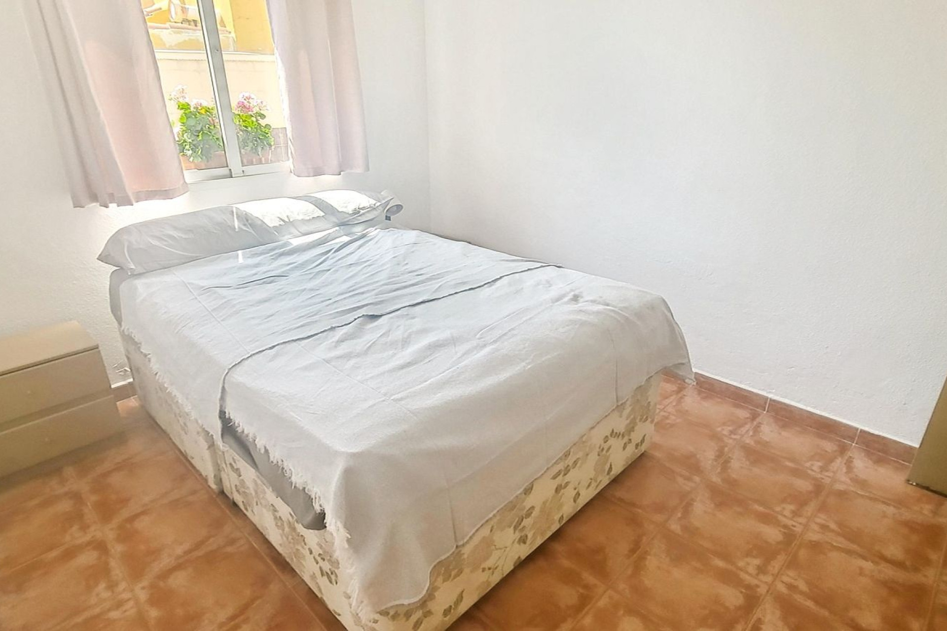 Resale - Villa -
Canada De La Lena