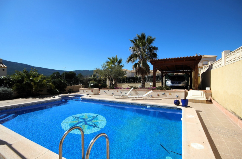 Resale - Villa -
Castalla