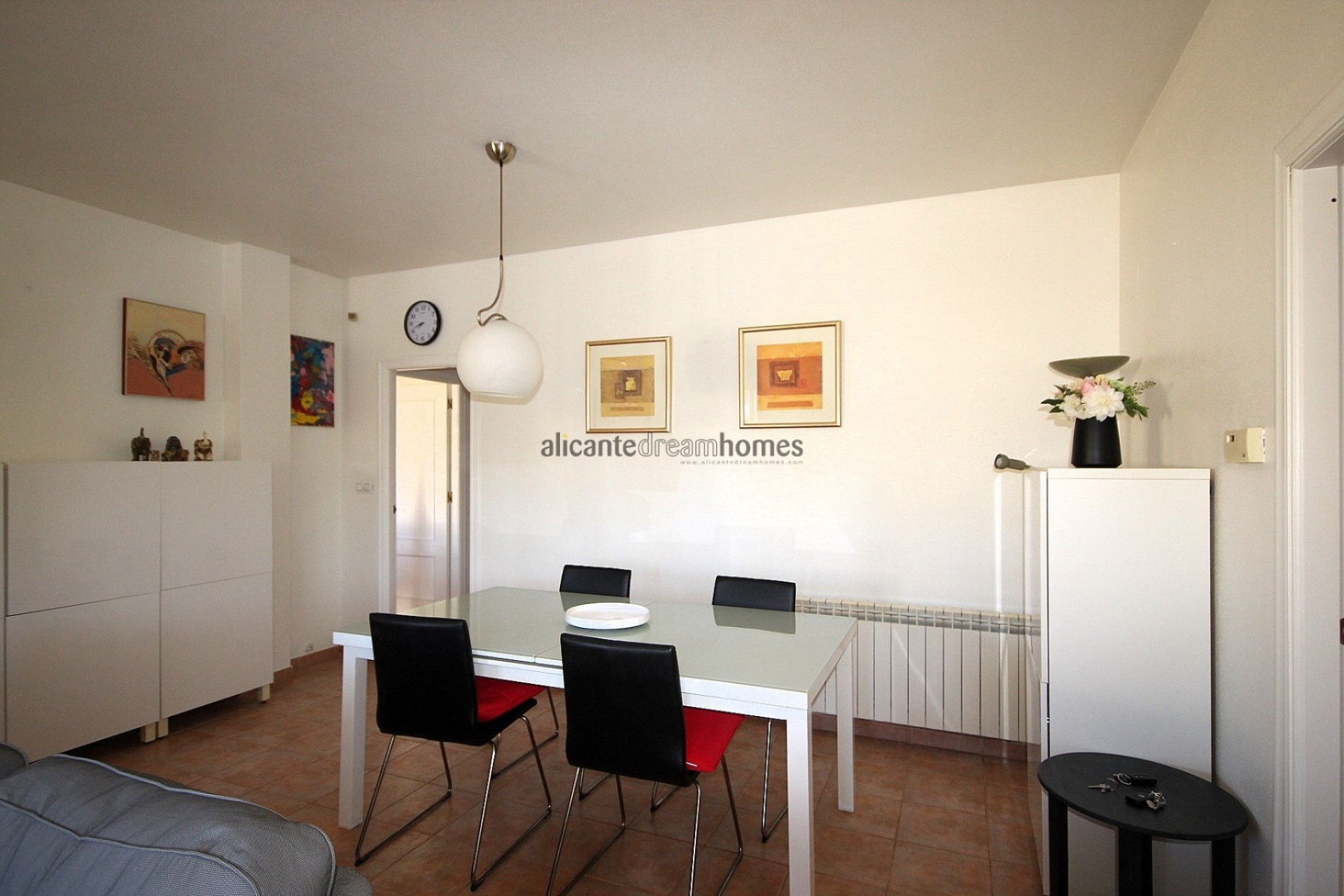 Resale - Villa -
Castalla